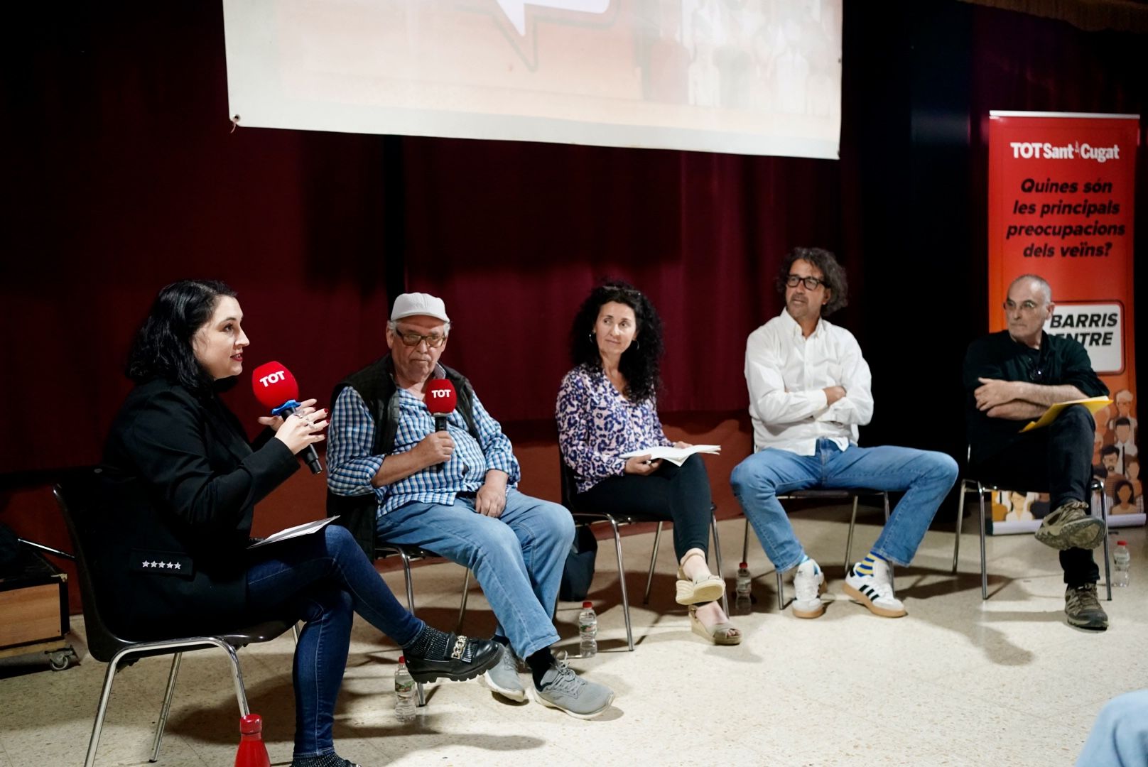 Debat a la Floresta del cicle 'Els barris al centre'. FOTO: Mireia Comas (TOT Sant Cugat)