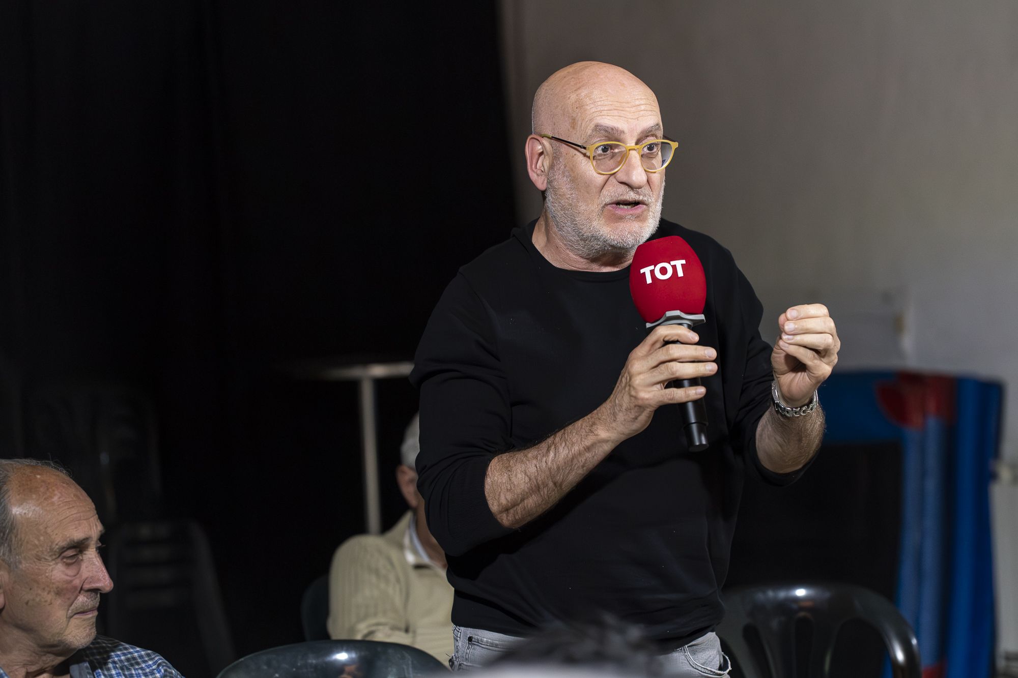 Debat a la Floresta del cicle 'Els barris al centre'. FOTO: Mireia Comas TOT Sant Cugat