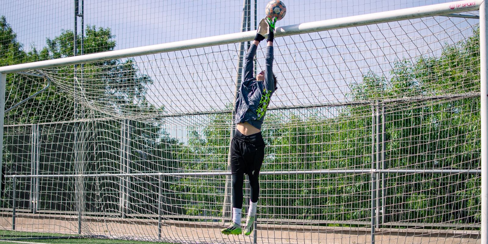 “Marca-li un gol a l’Alzheimer” ha recaptat xxx euros. FOTO: Pol Rodríguez (TOT Sant Cugat)