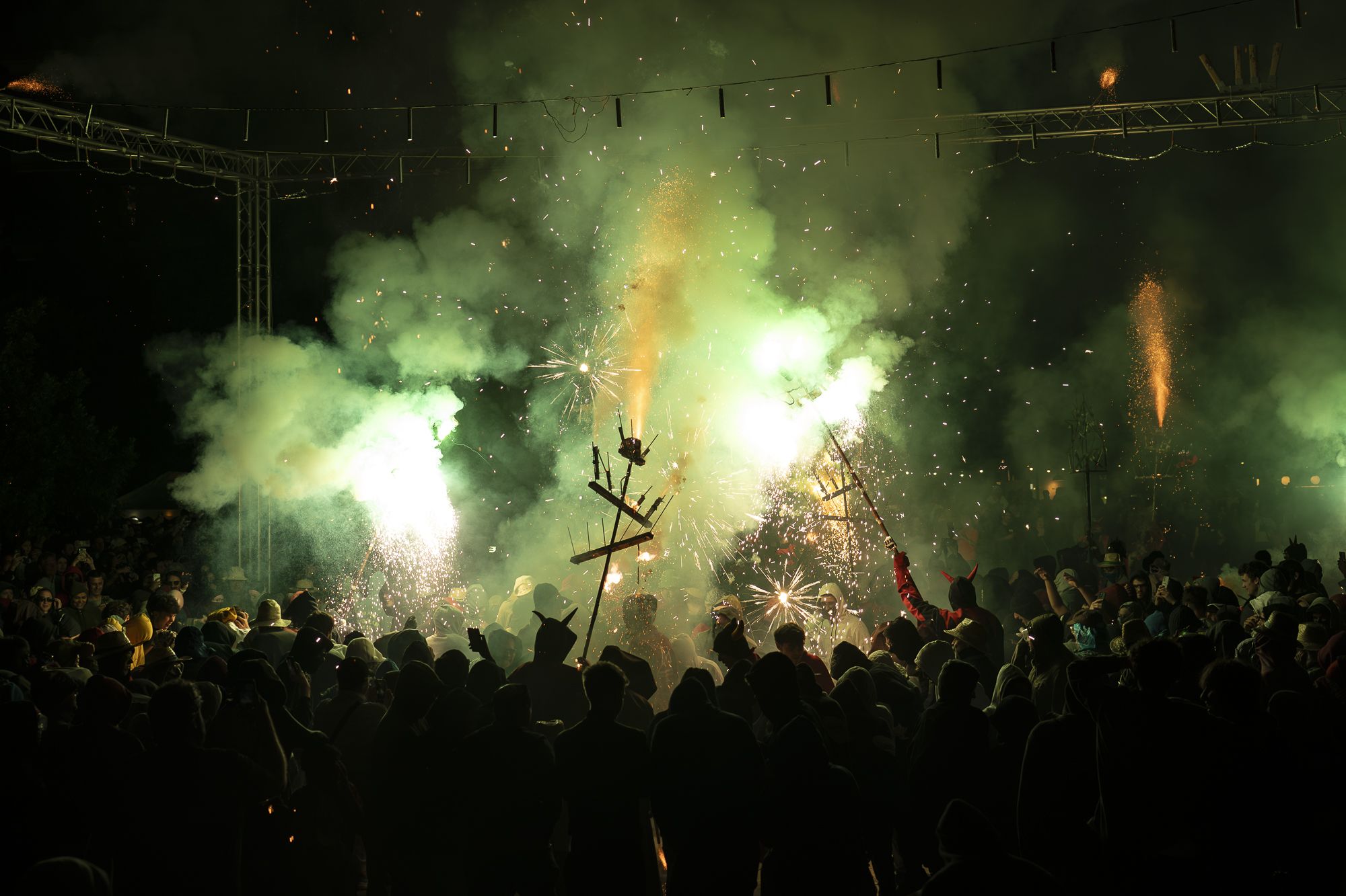 Correfoc i ball de foc de l'Encabronada 2026. FOTO: Mireia Comas