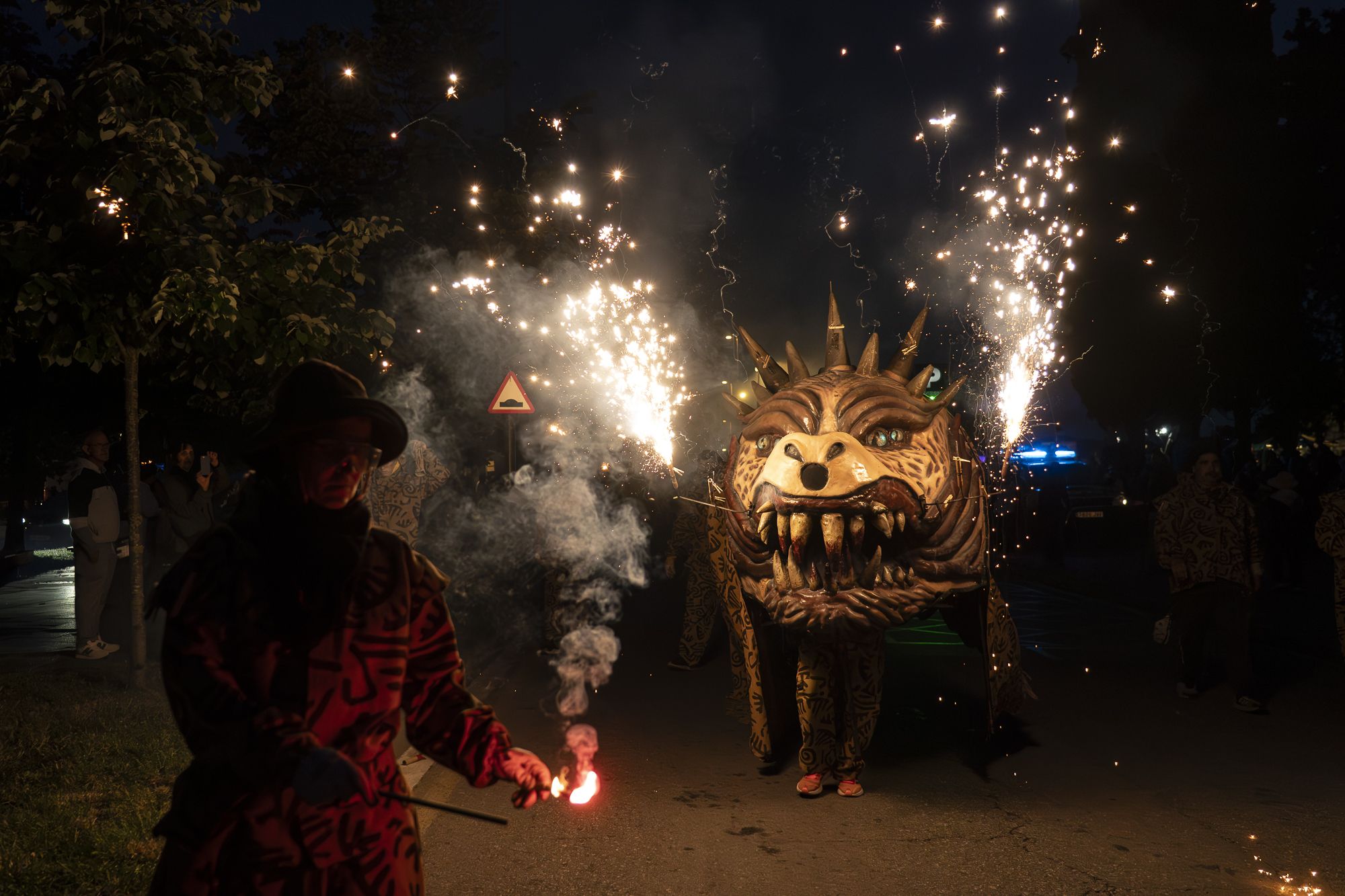 Correfoc i ball de foc de l'Encabronada 2026. FOTO: Mireia Comas