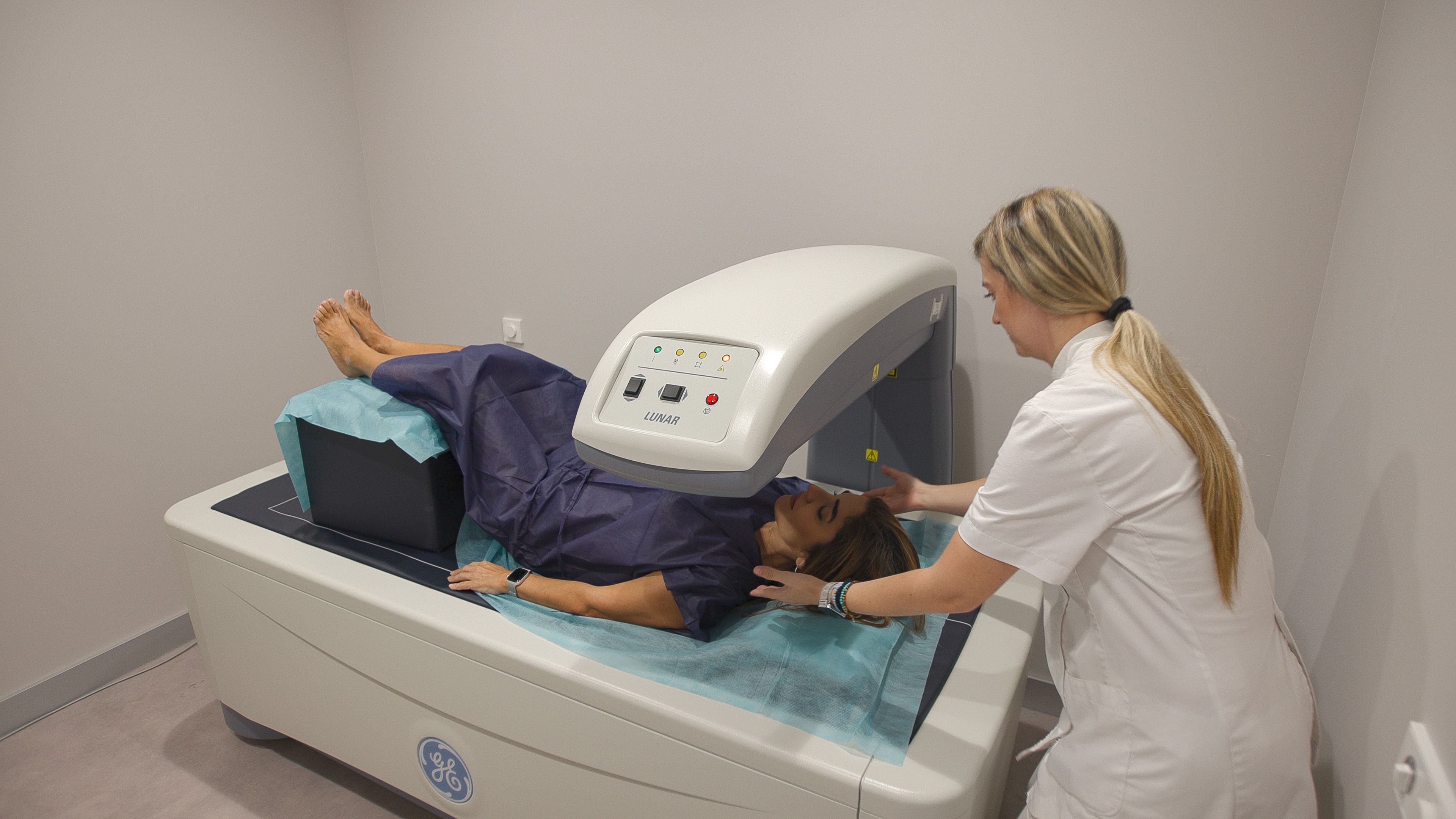 Dexeus Dona ofereix un acompanyament a la dona per garantir la salut òssia. FOTO: Cedida