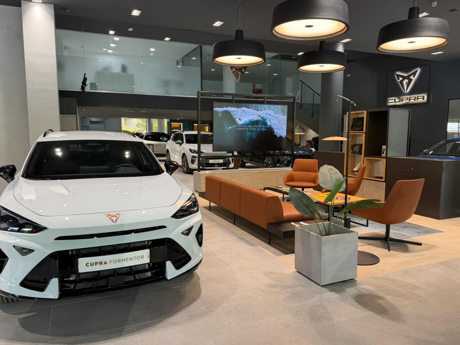 Concessionari CUPRA a Sant Cugat del Grup Yomovo. FOTO: TOT