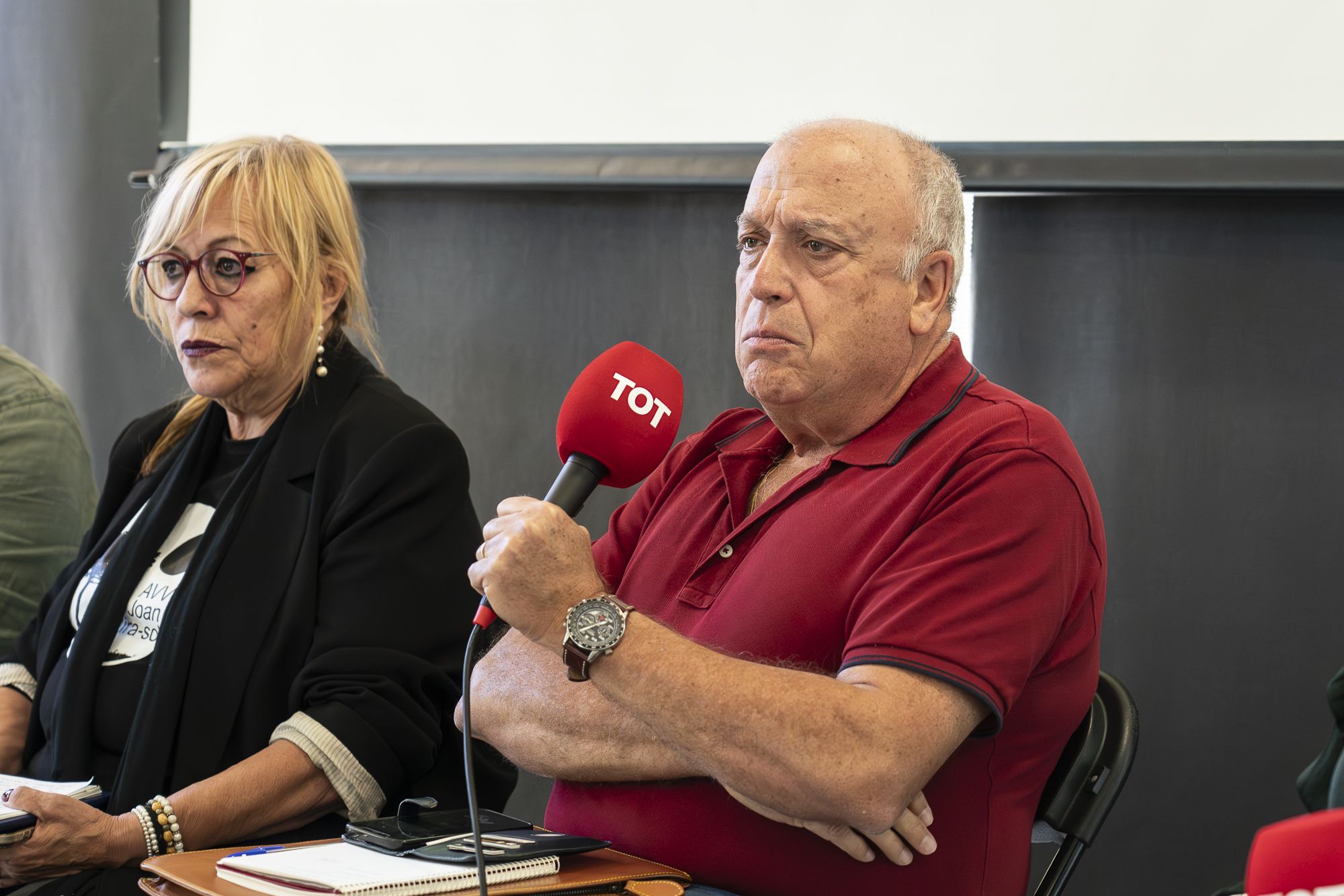 Debat a Mira-sol del cicle 'Els barris al centre'. FOTO: Mireia Comas