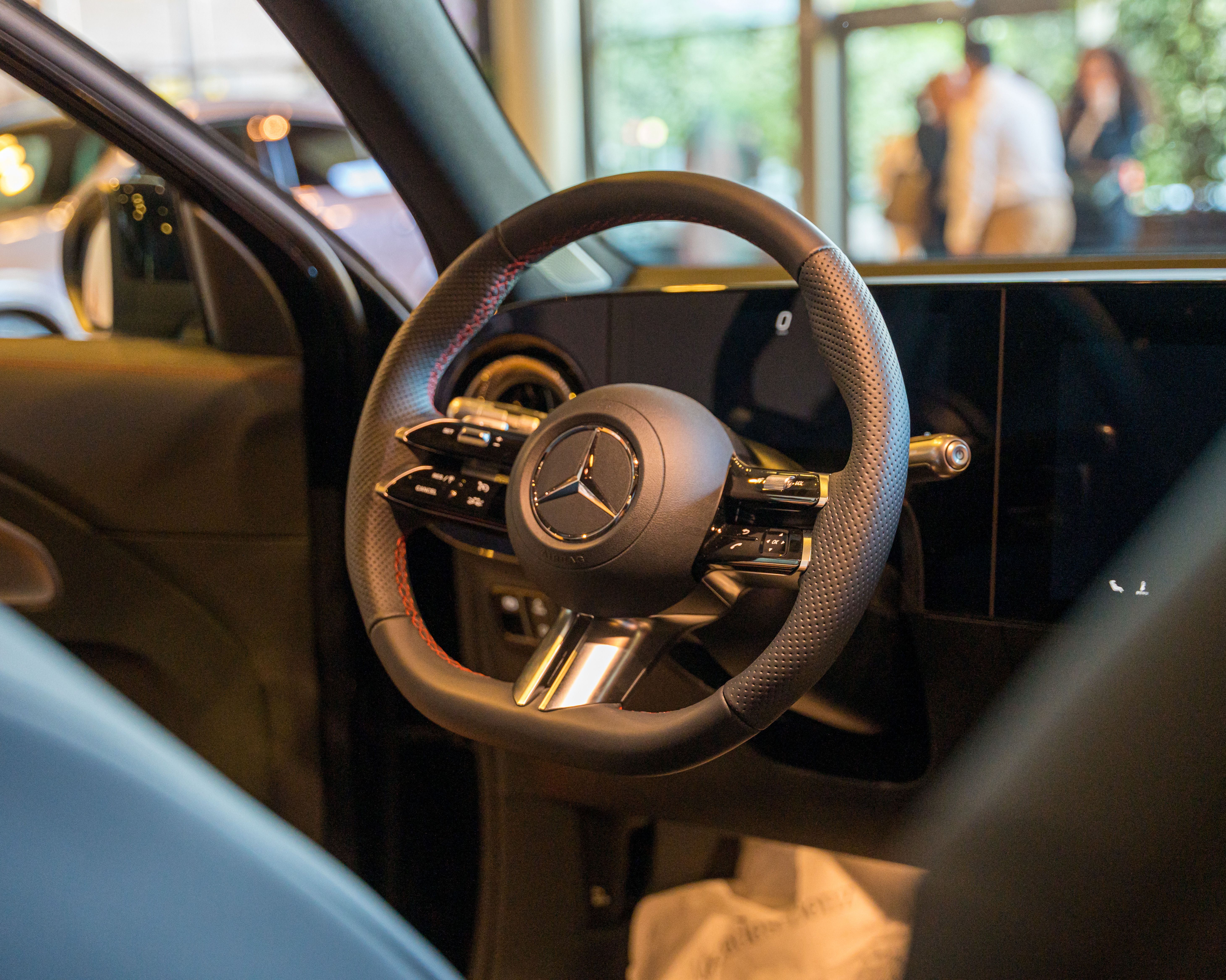 Presentació de QUADIS Autolica Mercedes-Benz del nou GLB i el GLC 100% elèctric. FOTO: Eloi Sin (TOT Sant Cugat)