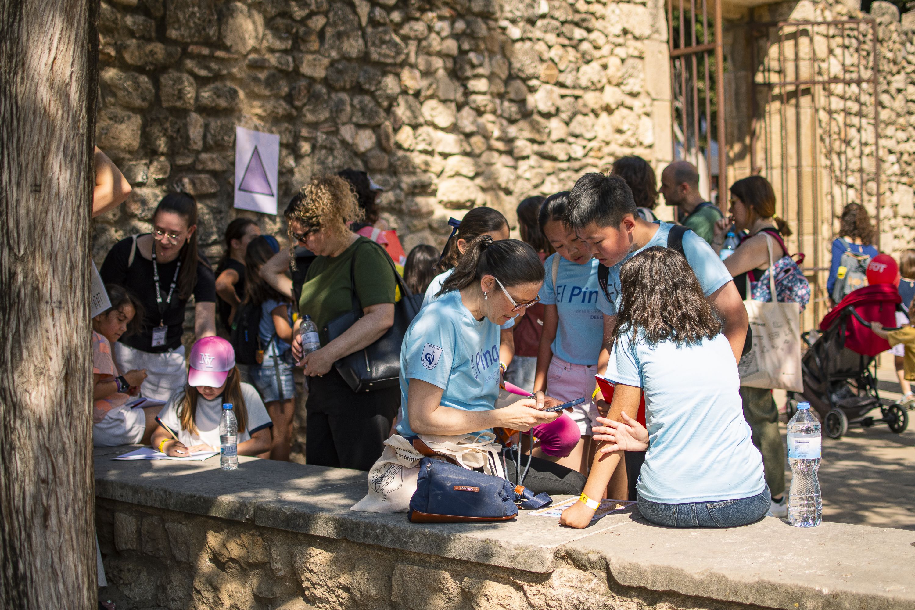 Uns 800 infants participen en la Gimcamath, una gimcana de matemàtiques a Sant Cugat FOTO: Pol Rodríguez 