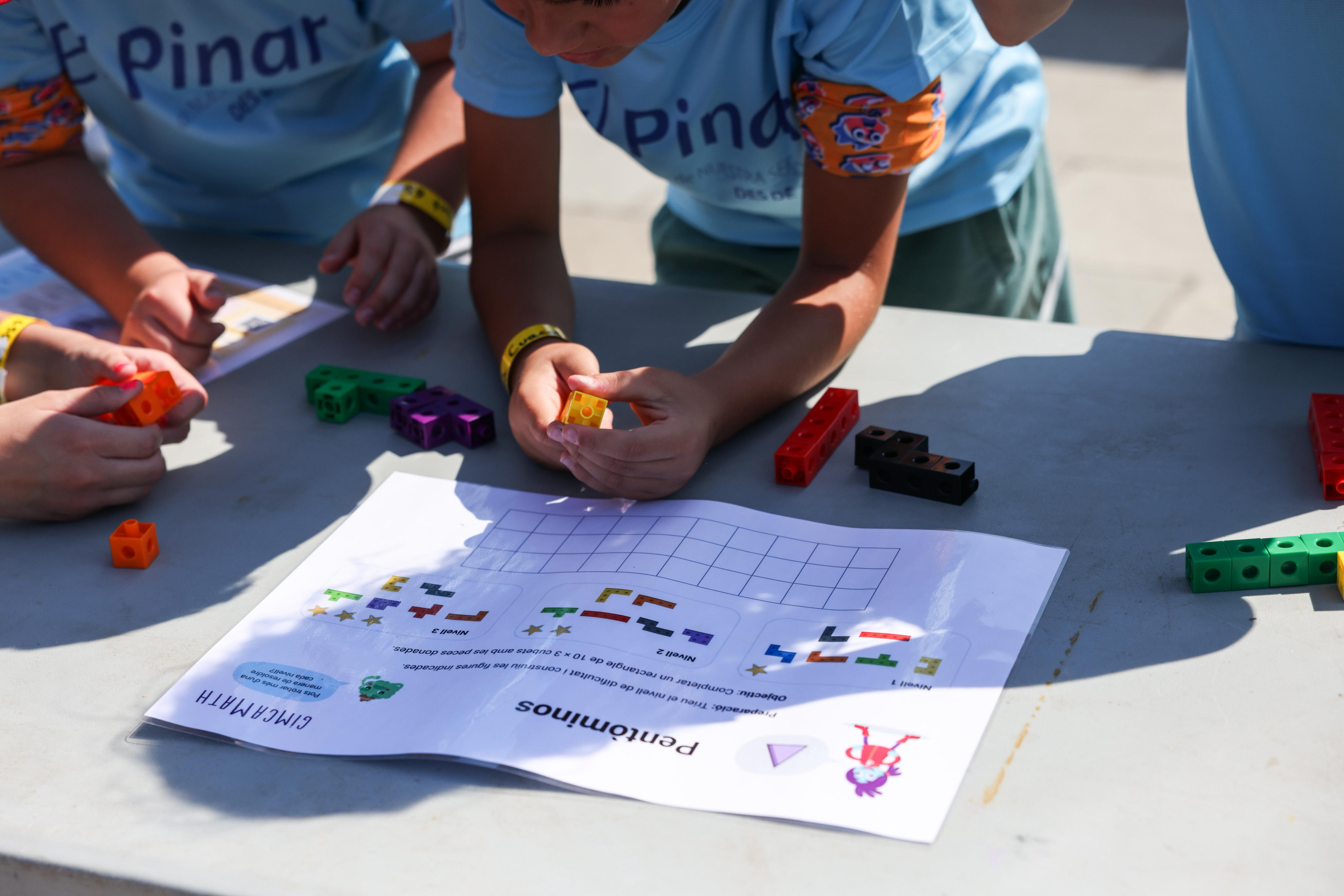Uns 800 infants participen en la Gimcamath, una gimcana de matemàtiques a Sant Cugat FOTO: Ajuntament