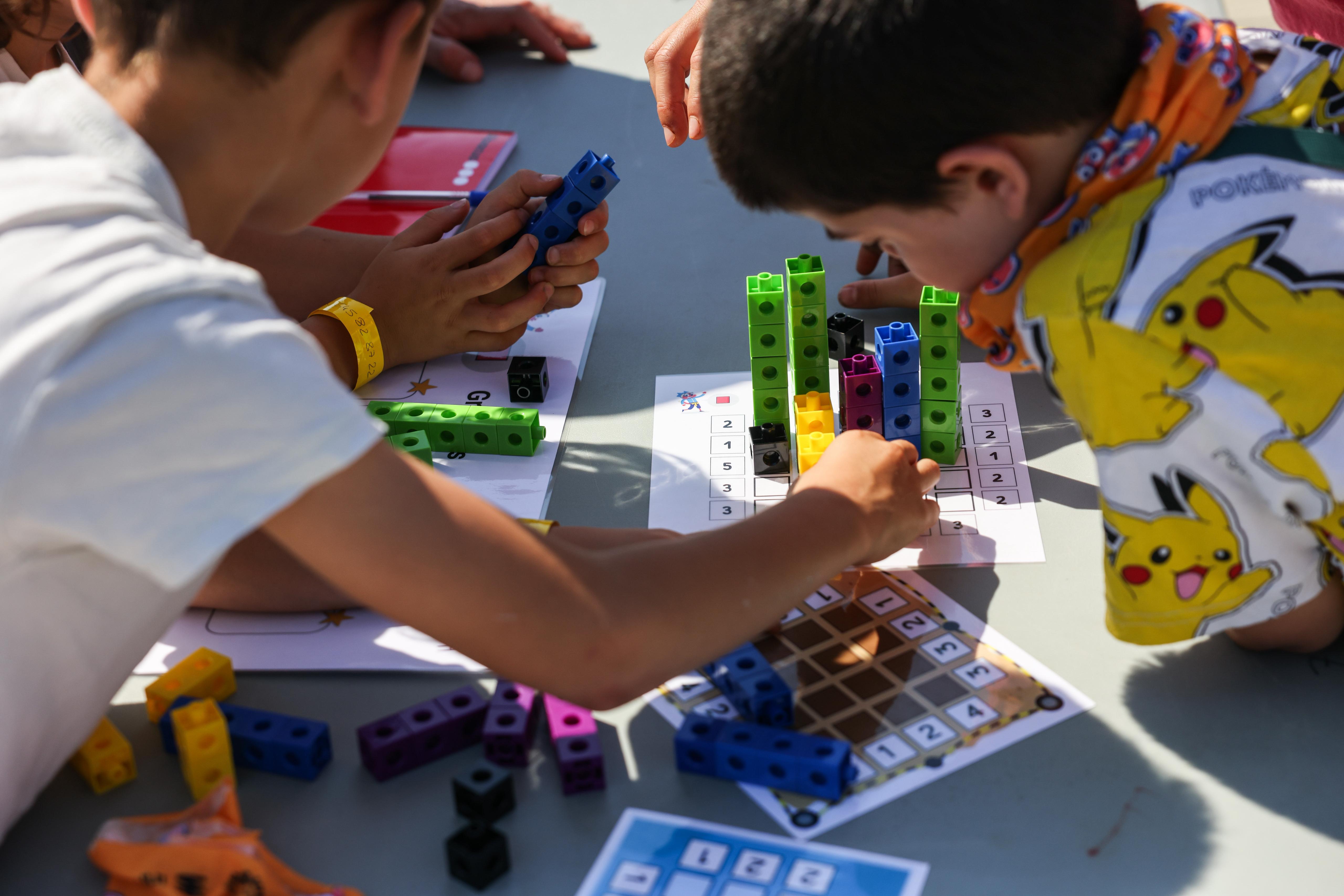 Uns 800 infants participen en la Gimcamath, una gimcana de matemàtiques a Sant Cugat FOTO: Ajuntament