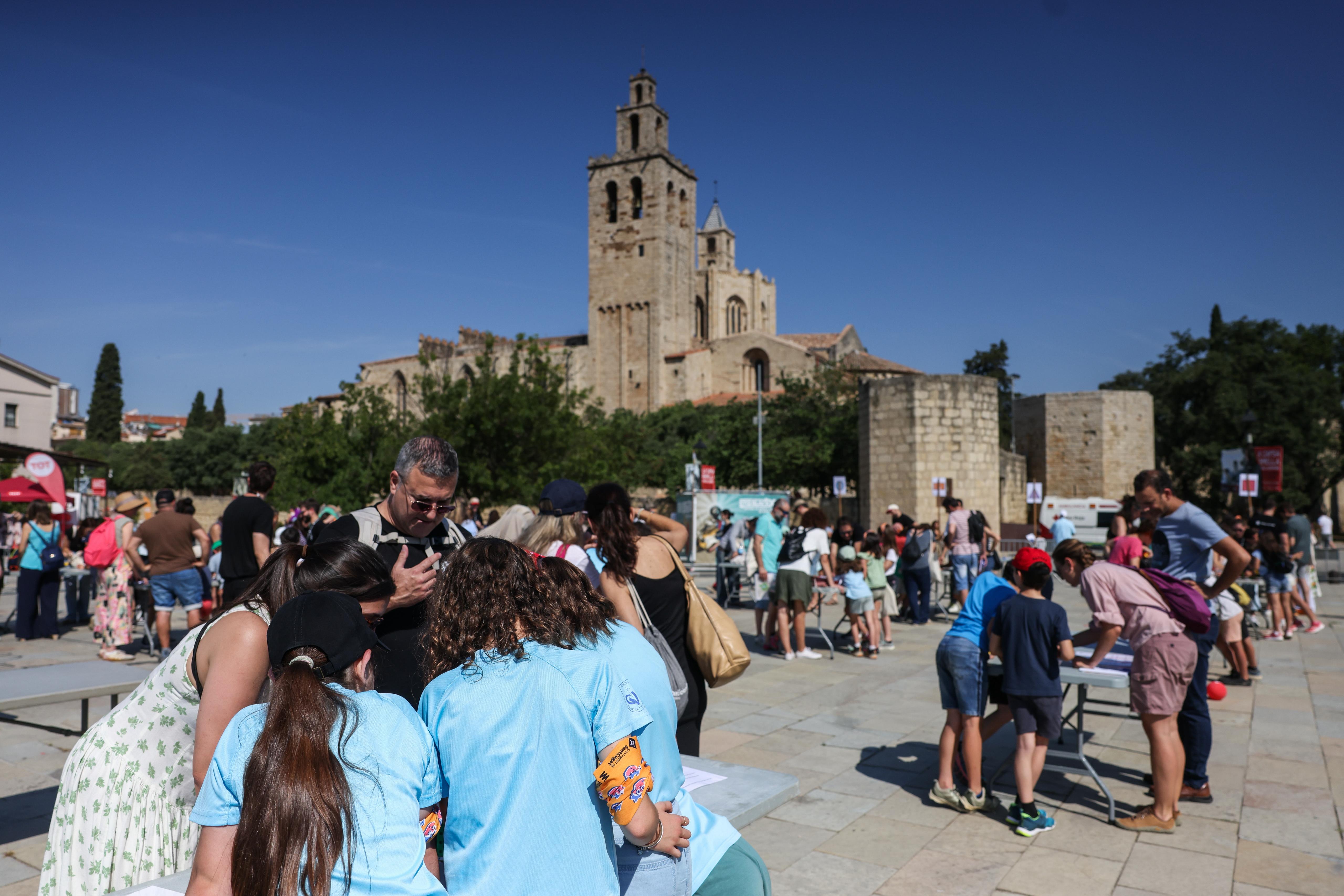 Uns 800 infants participen en la Gimcamath, una gimcana de matemàtiques a Sant Cugat FOTO: Ajuntament