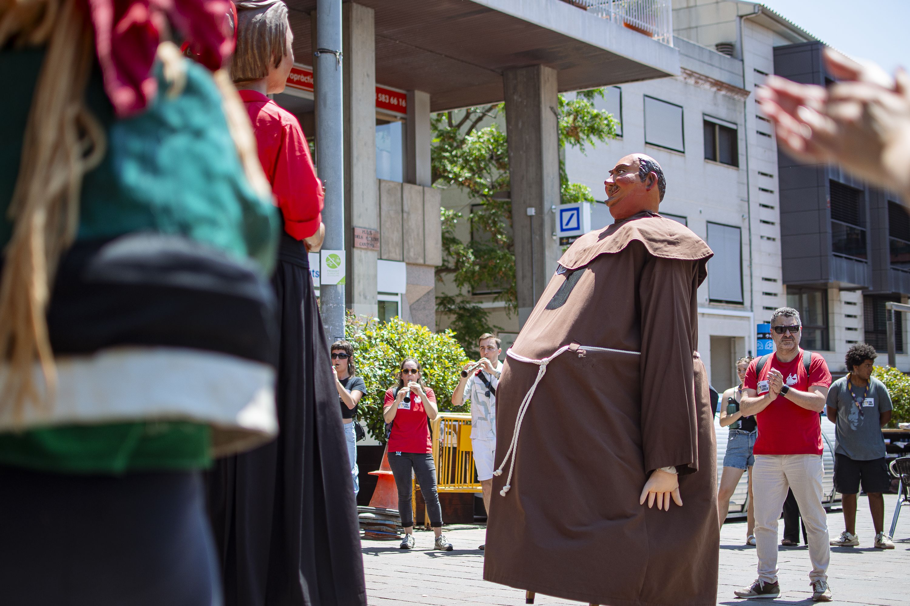 Més de 200 persones es manifesten amb la plataforma Cultura al carrer FOTO: Pol Rodríguez (TOT Sant Cugat)