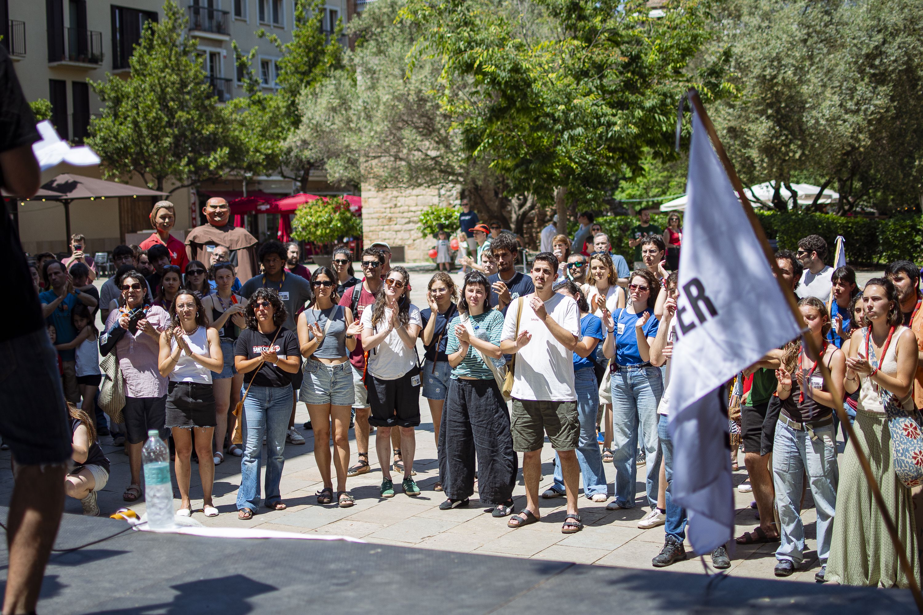 Més de 200 persones es manifesten amb la plataforma Cultura al carrer FOTO: Pol Rodríguez (TOT Sant Cugat)