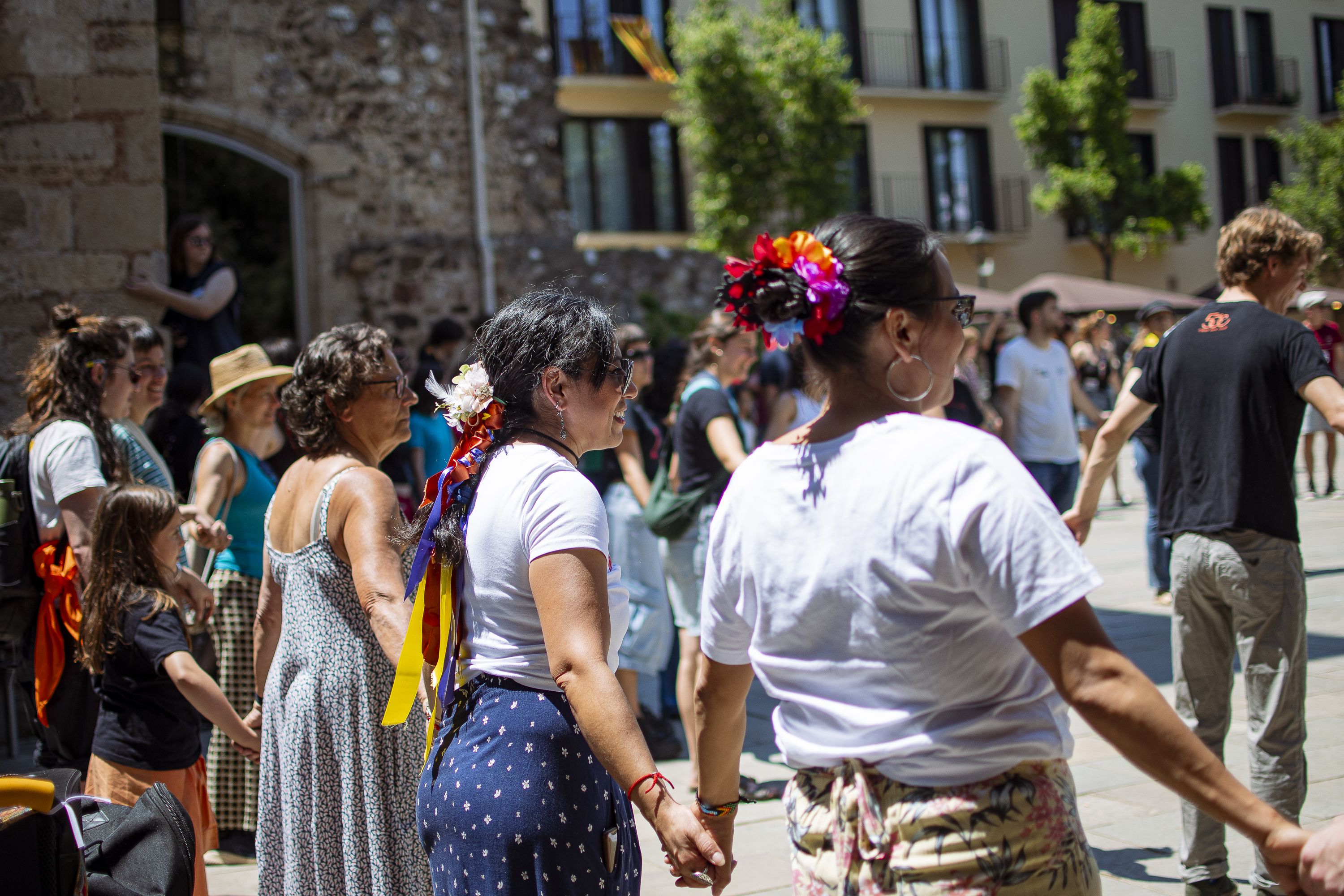 Més de 200 persones es manifesten amb la plataforma Cultura al carrer FOTO: Pol Rodríguez (TOT Sant Cugat)