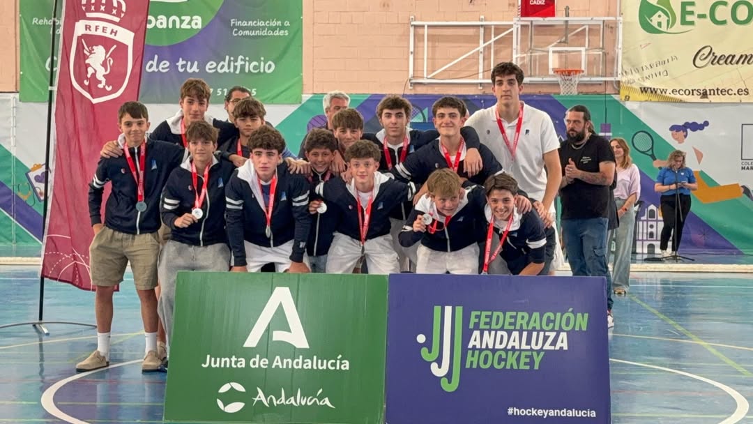 L'equip masculí del Junior FC va ser subcampió del Campionat d'Espanya infantil d'hoquei sala. FOTO: Cedida