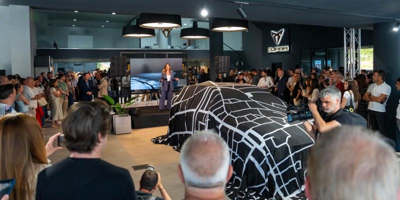 Presentació del nou Cupra Raval a les instal·lacions d'Ondinauto a Sant Cugat. FOTO:  Cedida