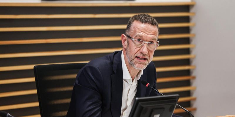 Vicenç Beltran, president de la UESC a la sala de plens. FOTO: Cedida