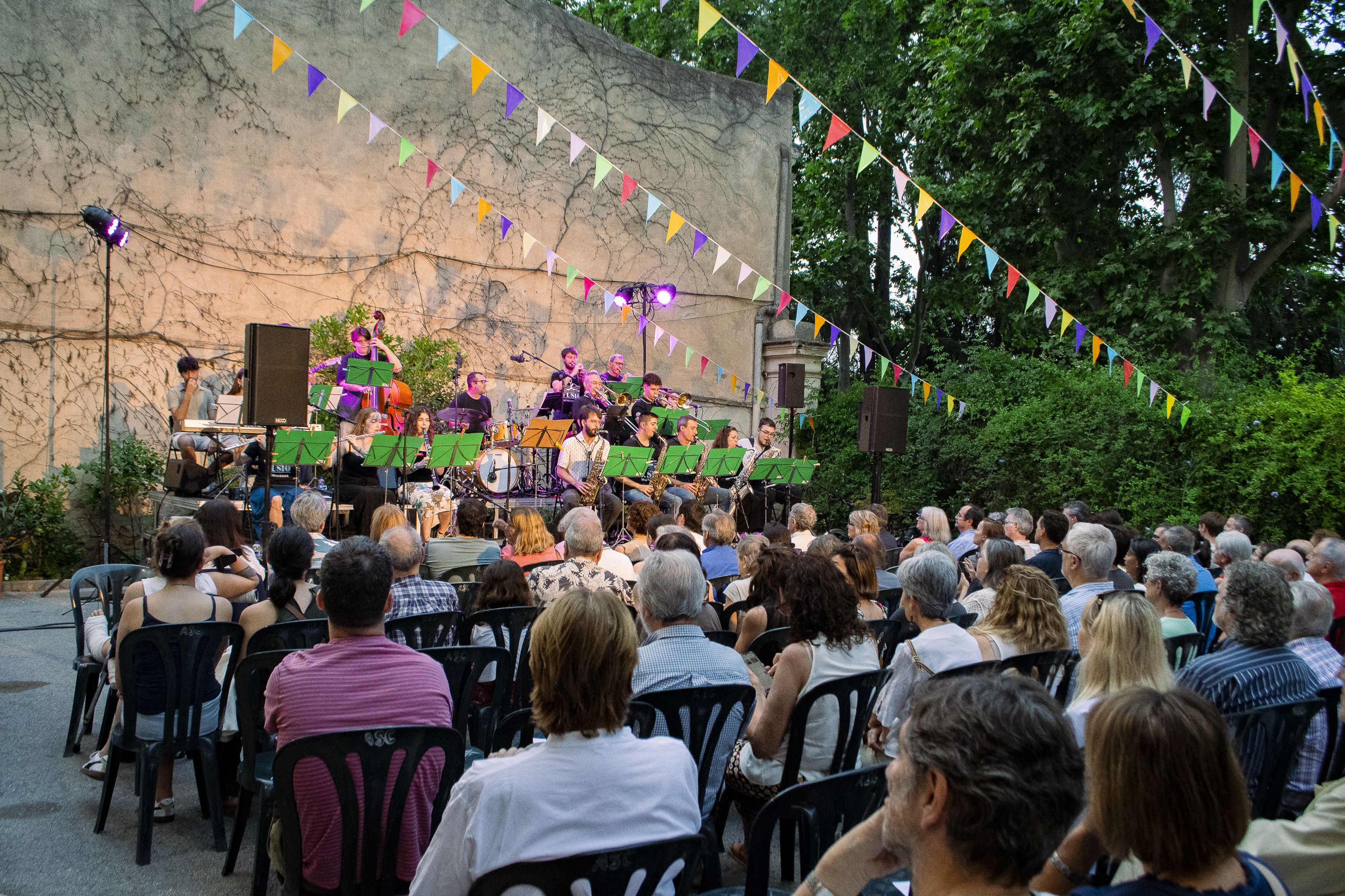 Concert de la Big Band de l'Escola Fusió pel 70è aniversari de l'Ateneu Santcugatenc. FOTO: Pol Rodríguez (TOT Sant Cugat)