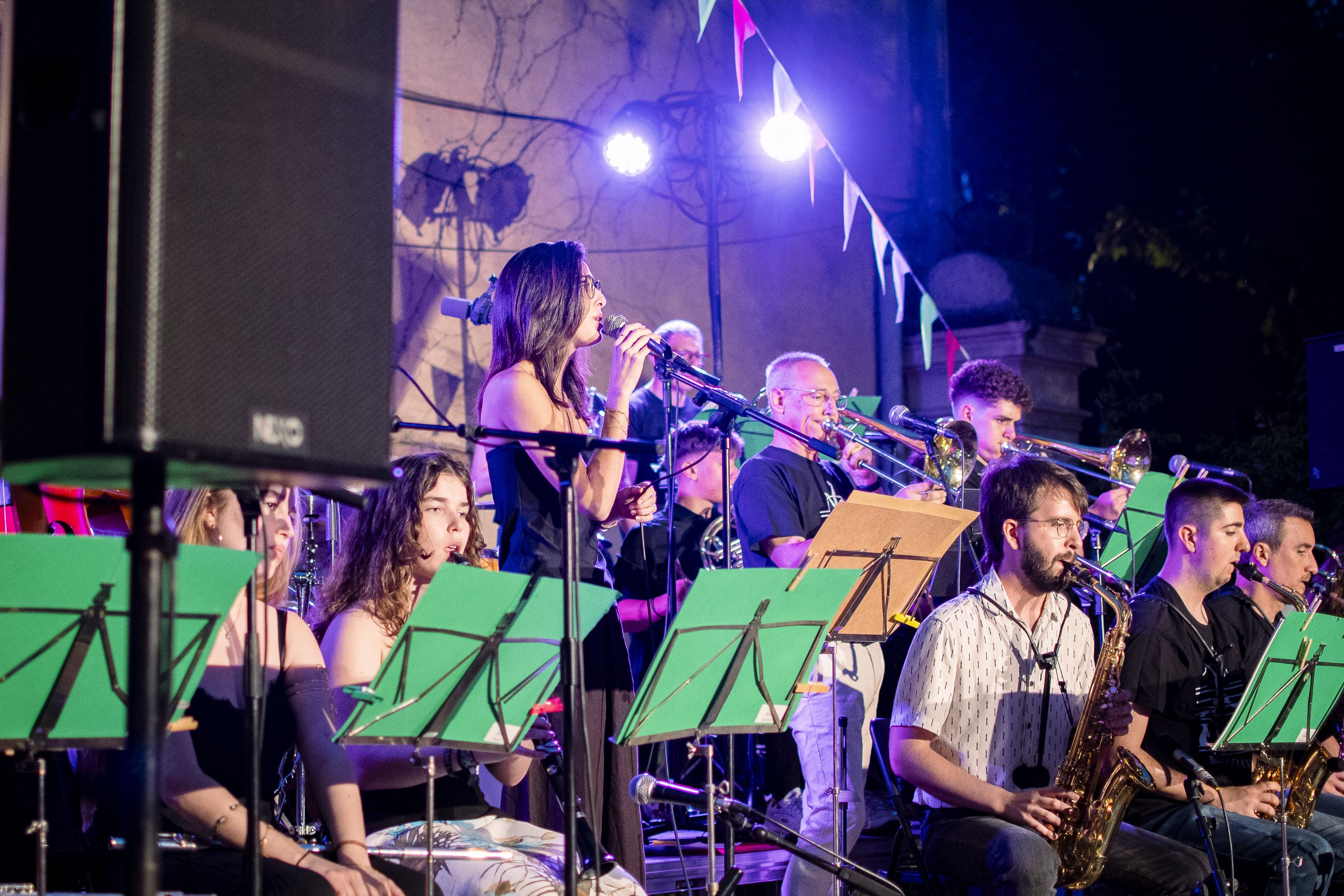 Concert de la Big Band de l'Escola Fusió pel 70è aniversari de l'Ateneu Santcugatenc. FOTO: Pol Rodríguez (TOT Sant Cugat)