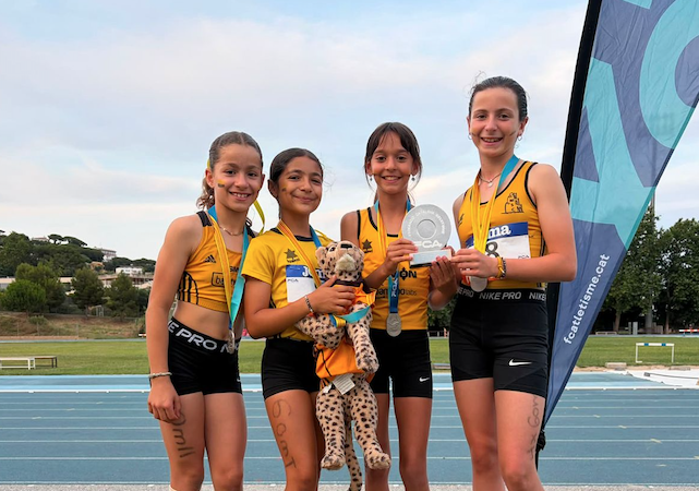 L'equip 4x60 sub-12 del Club Muntanyenc Sant Cugat que va aconseguir el Rècord de Catalunya en el Campionat de Catalunya de clubs. FOTO: Cedida