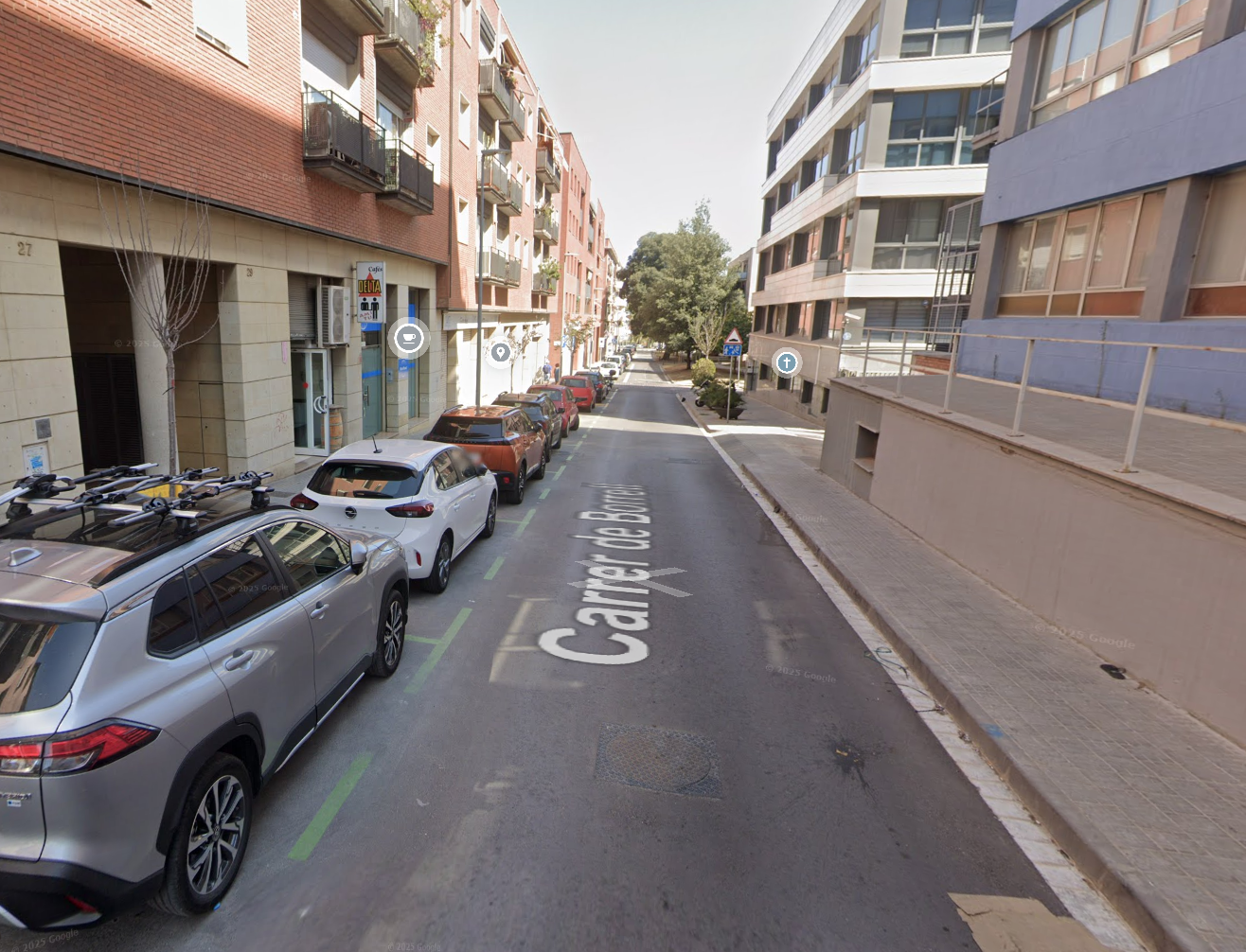 Els fets han passat al carrer de Borrell FOTO: Google Maps