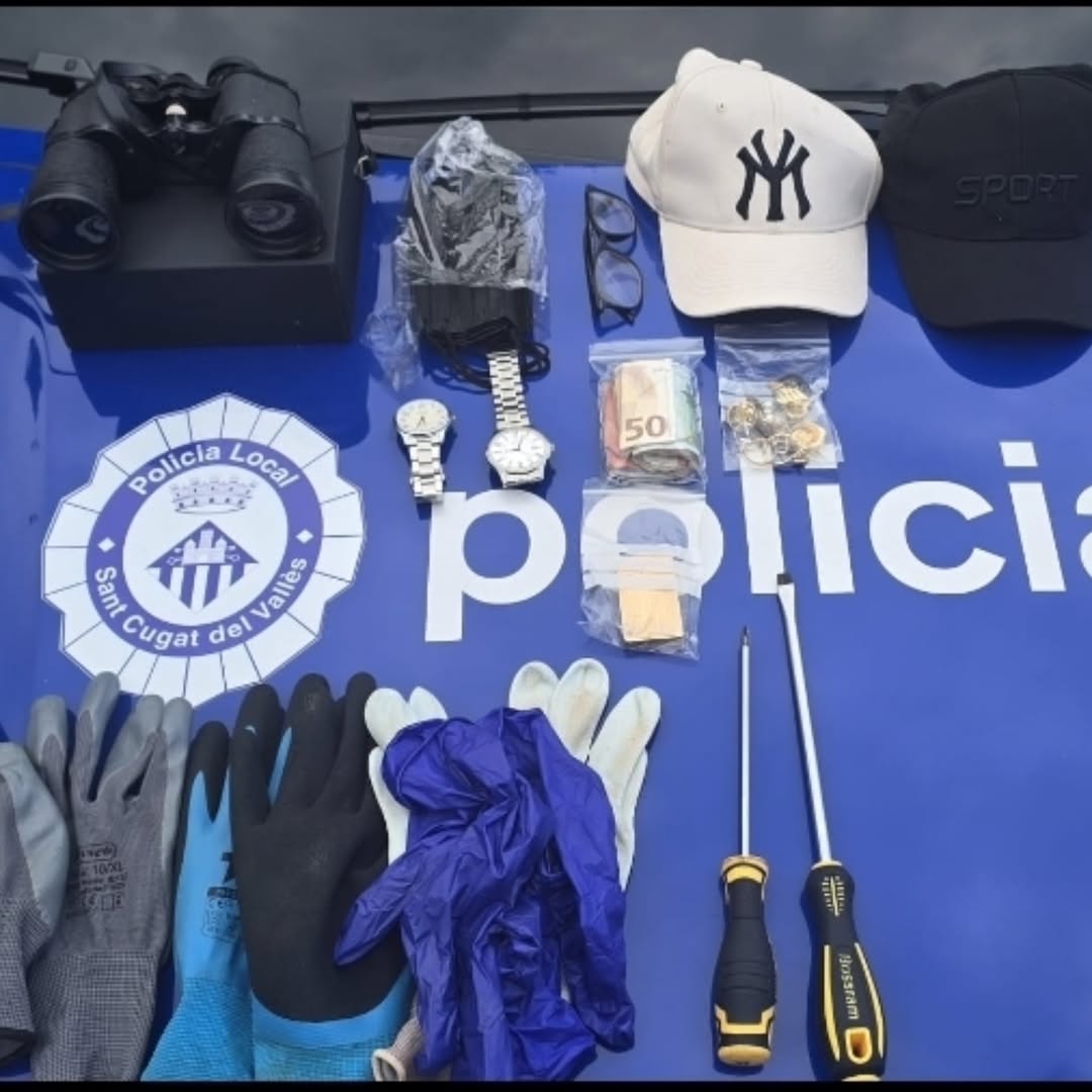 Botí i eines que la Policia Local va confiscar als detinguts FOTO: Policia Local Sant Cugat