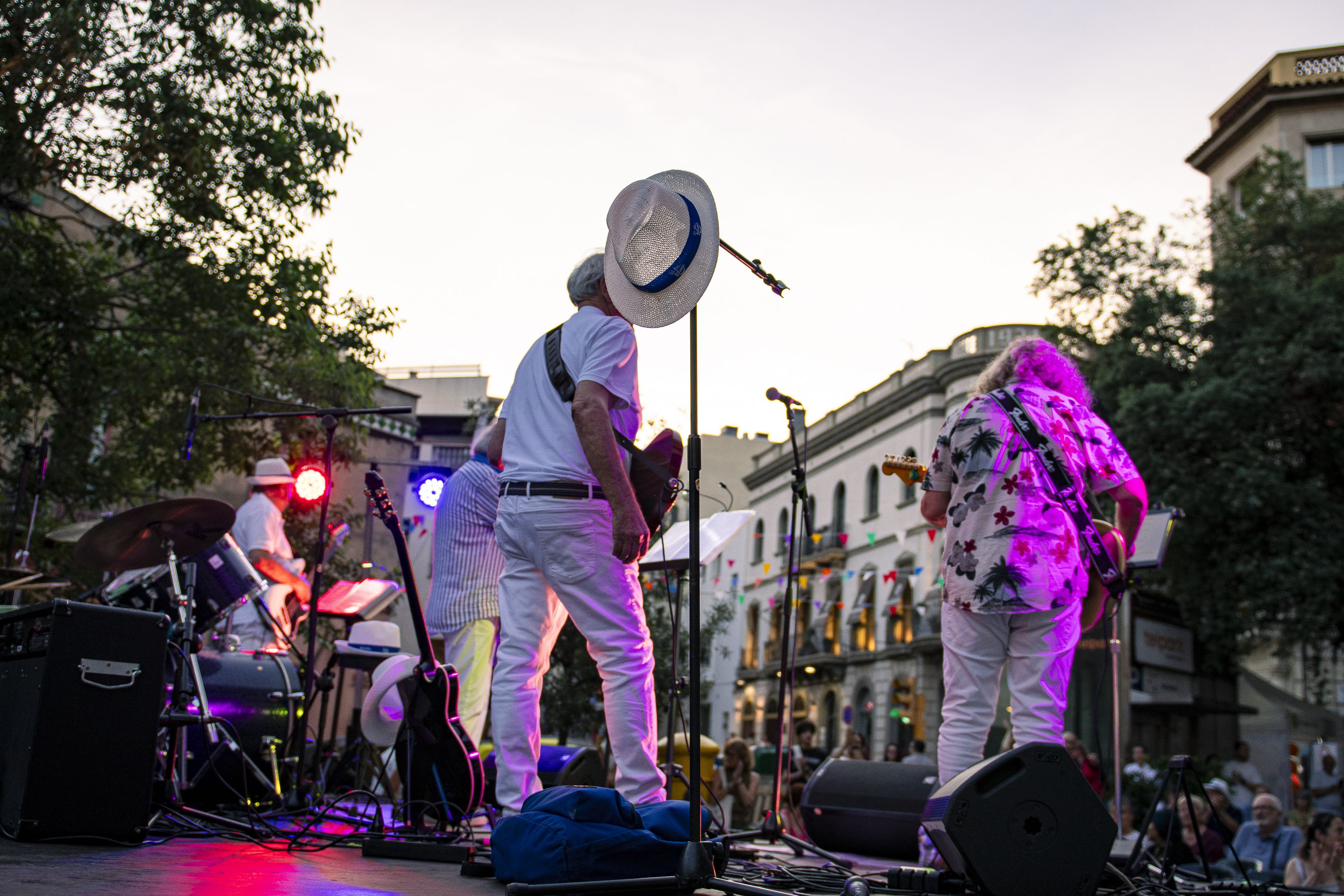 La Nit en Blanc 2026, la festa del comerç de Sant Cugat. FOTO: Pol Rodríguez (TOT Sant Cugat) 