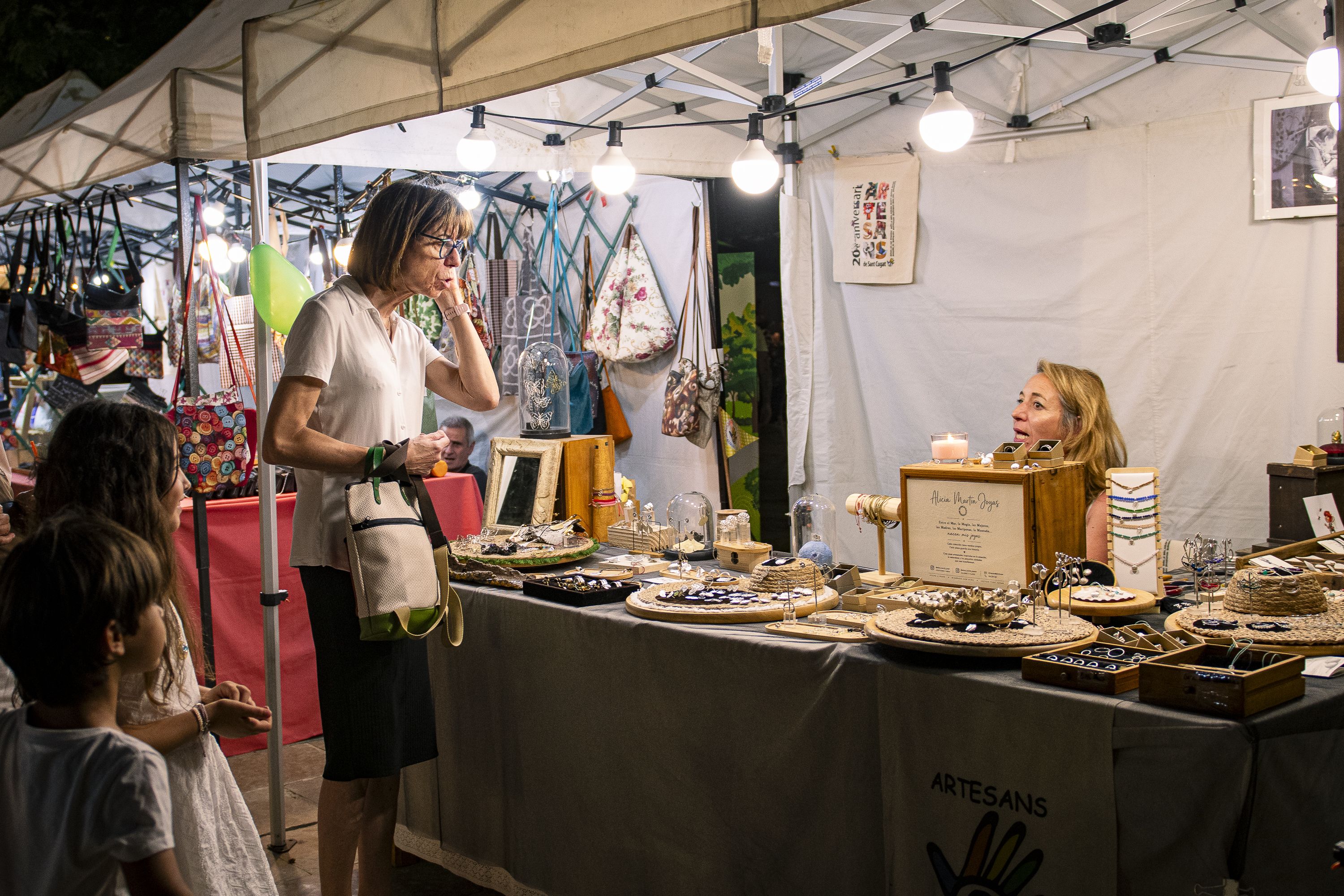 La Nit en Blanc 2026, la festa del comerç de Sant Cugat. FOTO: Pol Rodríguez (TOT Sant Cugat) 