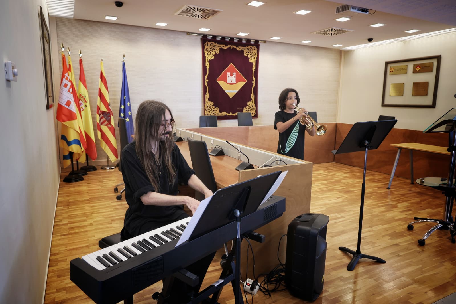 Lliurament de la medalla d’honor a l’Associació de Propietaris i Veïns de Valldoreix. FOTO: Ajuntament