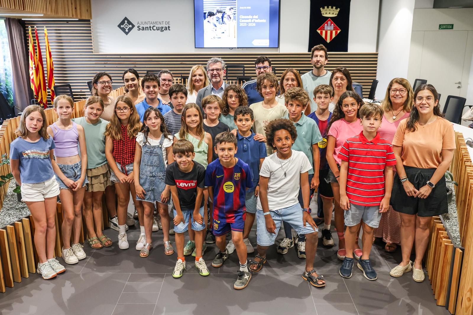 Foto de família dels integrants del Consell d'Infants. FOTO: Ajuntament