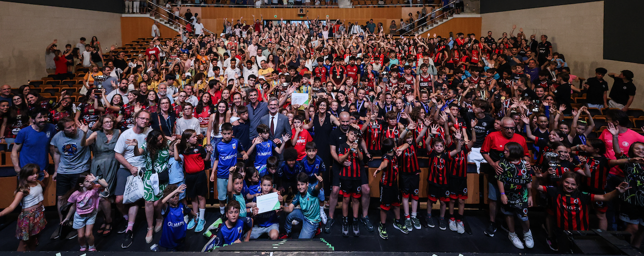 Homenatge a tots els clubs i esportistes de Sant Cugat que han guanyat alguna competició oficial la temporada 2025/2026. FOTO: Ajuntament