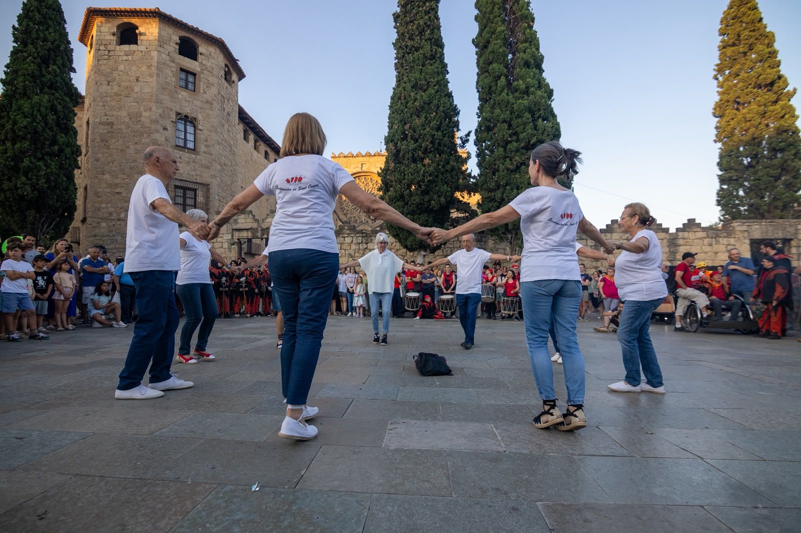 Flama del Canigó i encesa de la foguera 2026. FOTO: Ajuntament