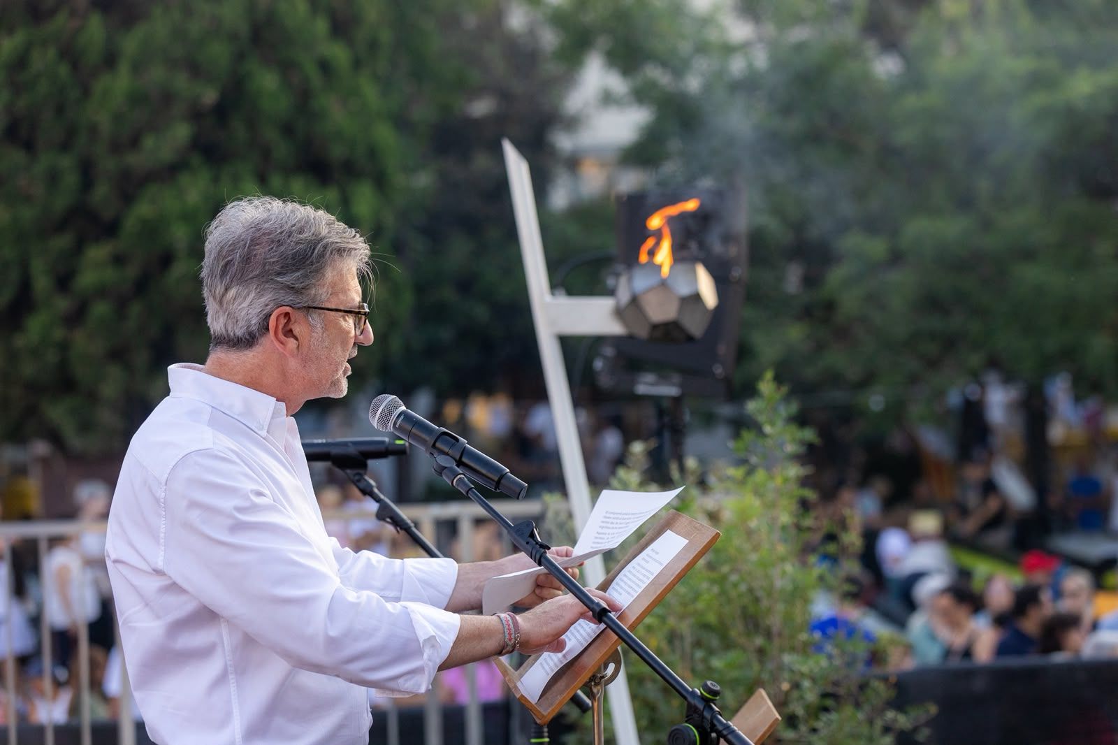 Flama del Canigó i encesa de la foguera 2026. FOTO: Ajuntament
