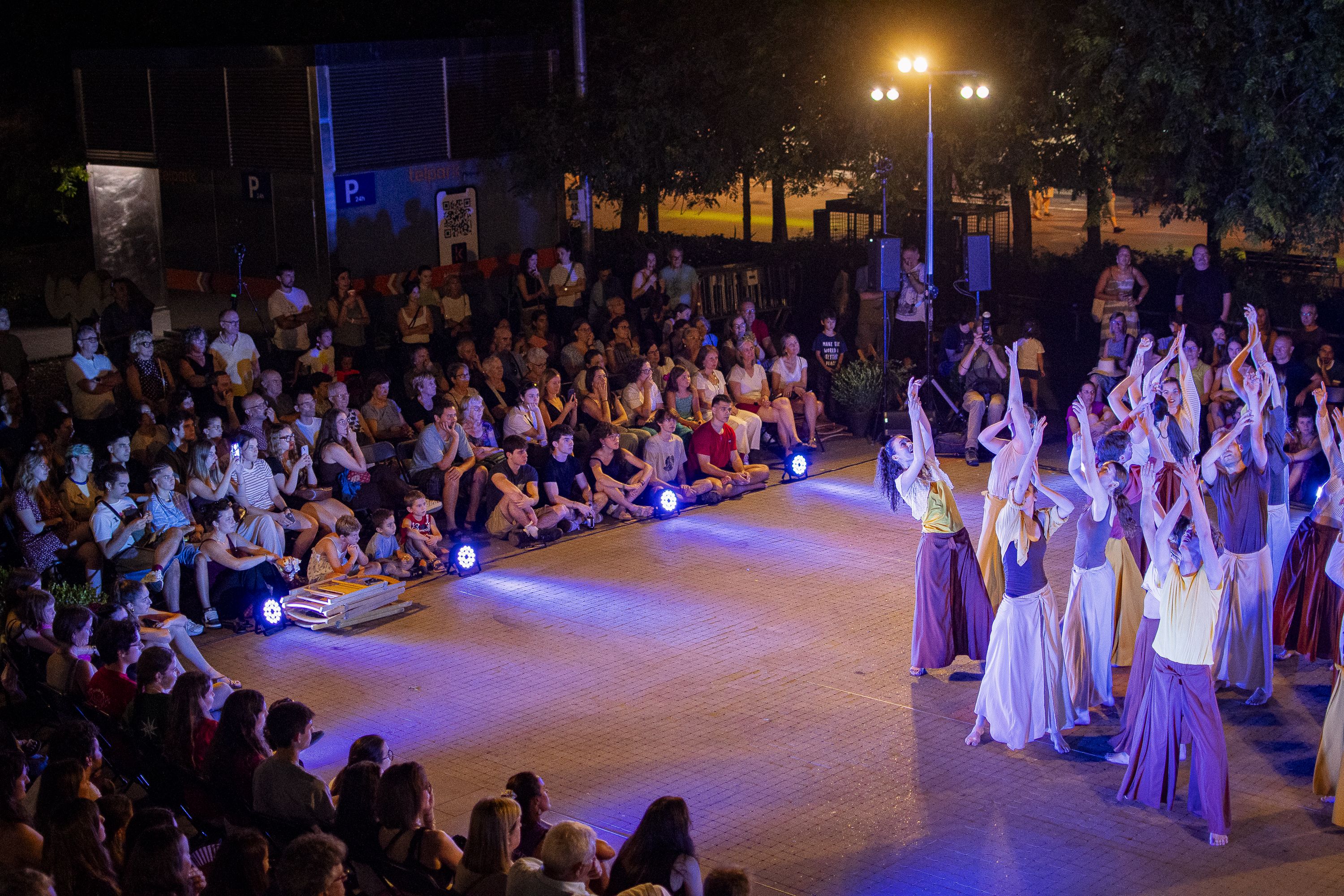 Esbart Sant Cugat: “Condemnades a dansar”. FOTO: Pol Rodríguez