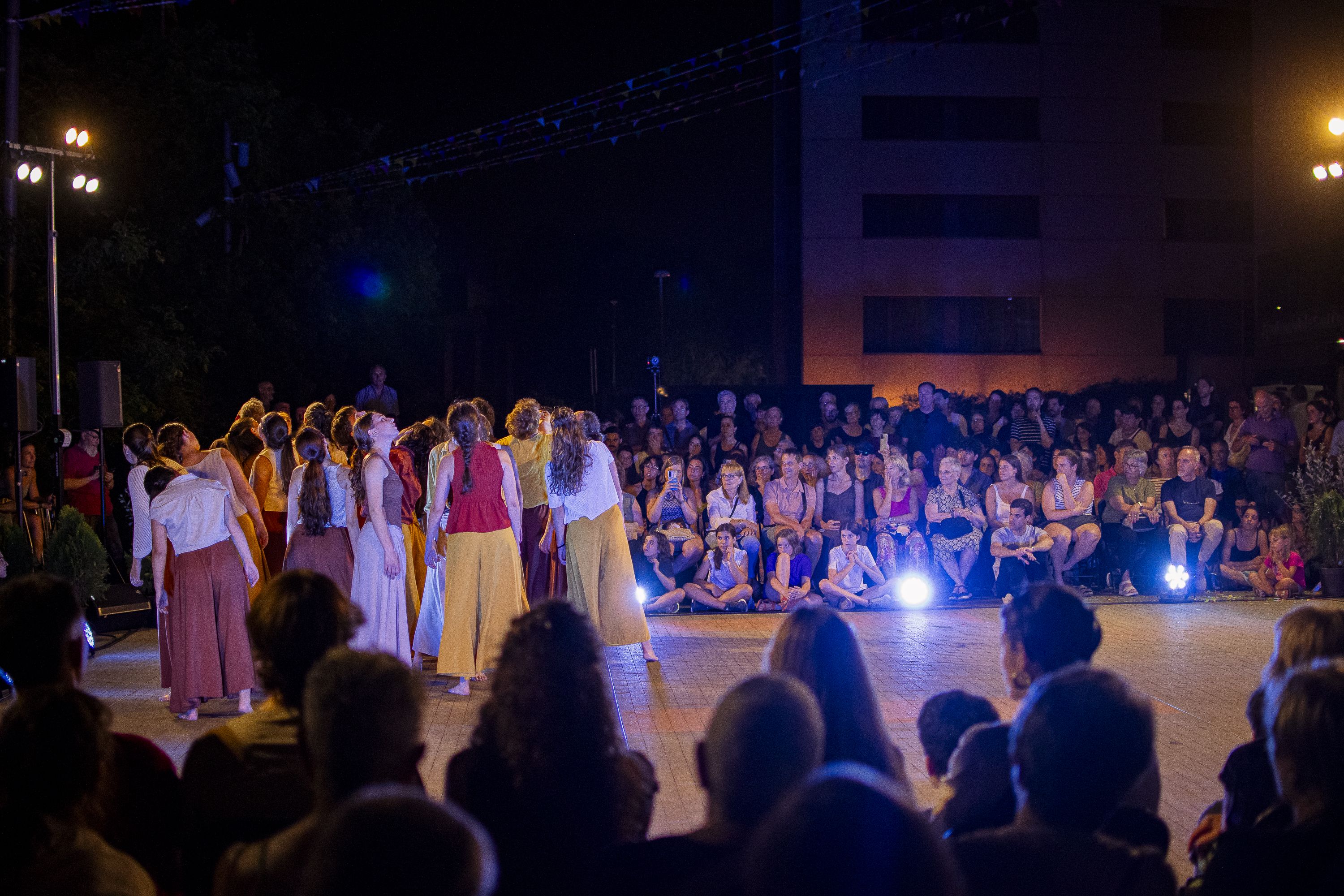 Esbart Sant Cugat: “Condemnades a dansar”. FOTO: Pol Rodríguez