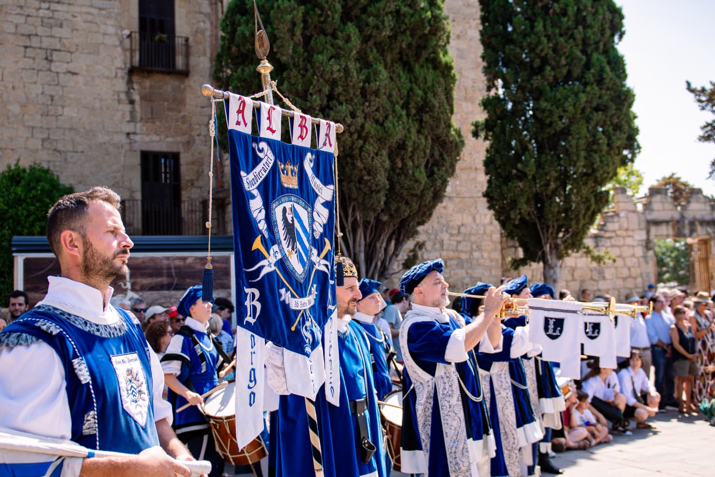 Exhibició dels Sbandieratori Borgo San Lorenzo FOTO: Pol Rodríguez (TOT Sant Cugat)