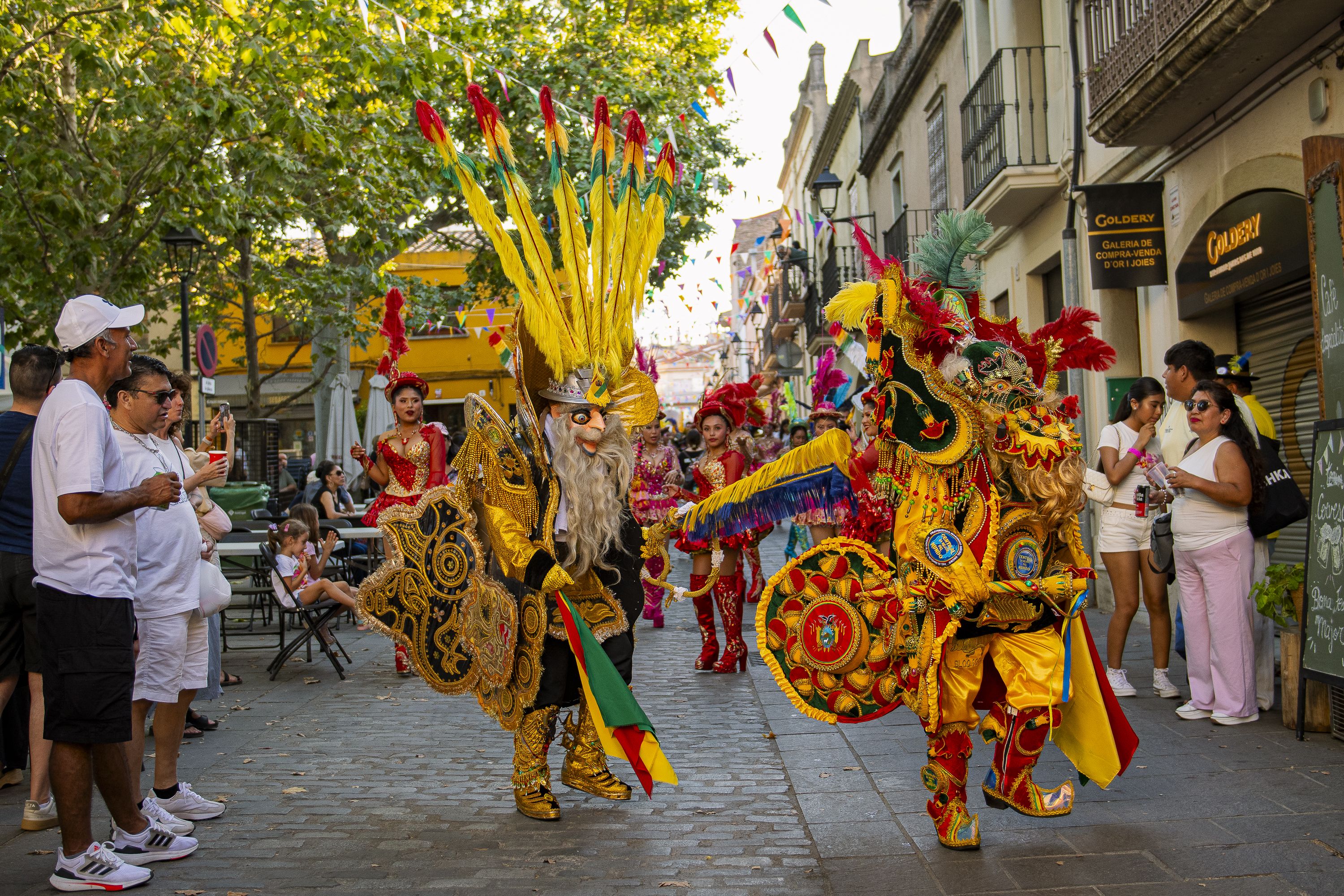 Rua de balls tradicionals: de Bolívia. FOTO: Pol Rodríguez (TOT Sant Cugat)