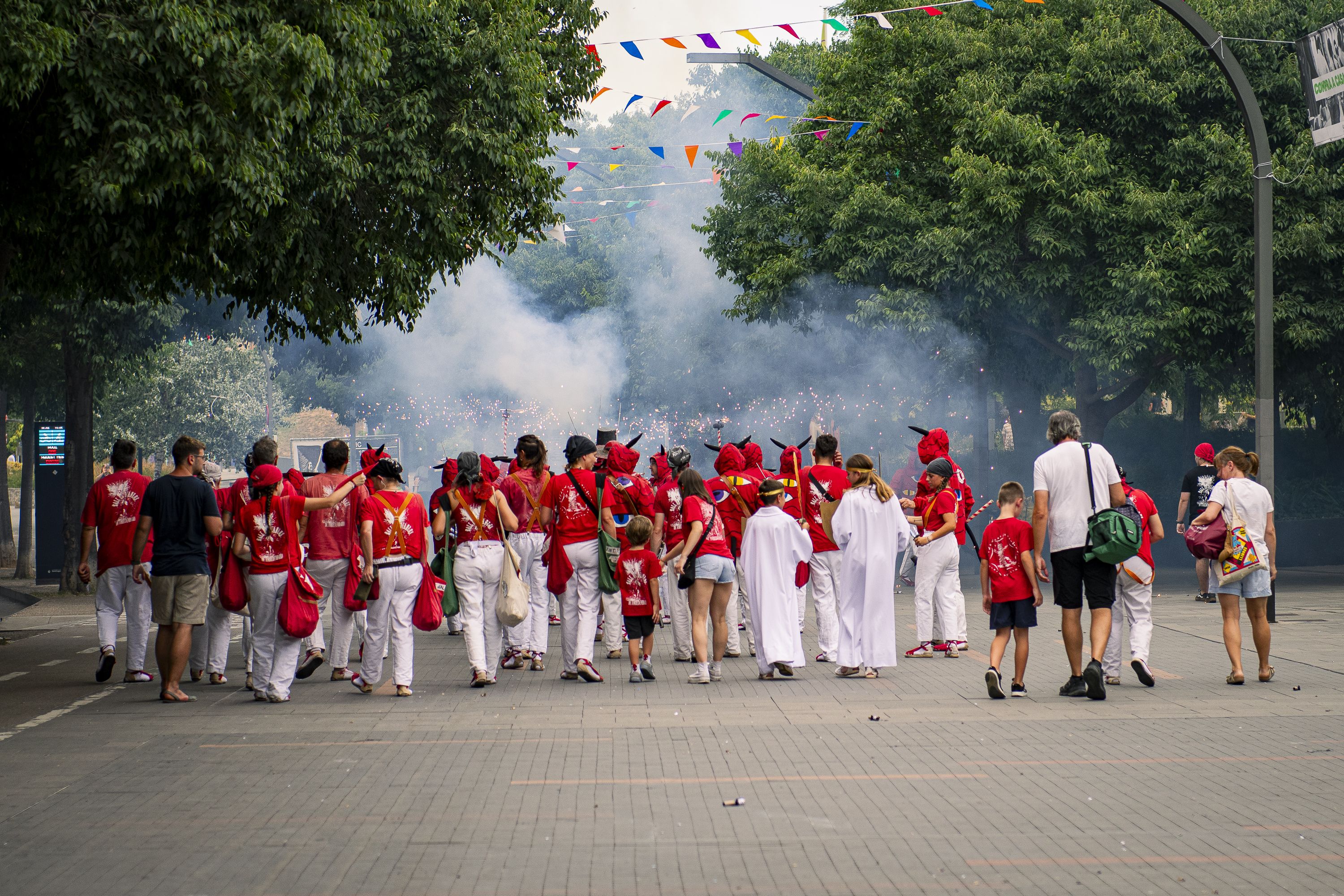 Cercavila de balls i entremesos. FOTO: Pol Rodríguez (TOT Sant Cugat)