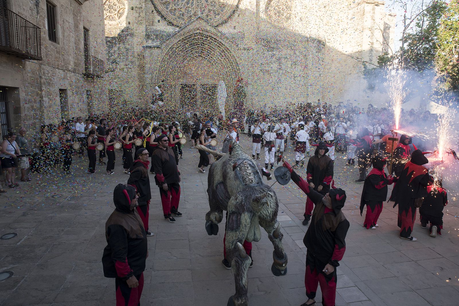 Esclat de Festa Major. FOTO: Bernat Millet (Tot Sant Cugat)