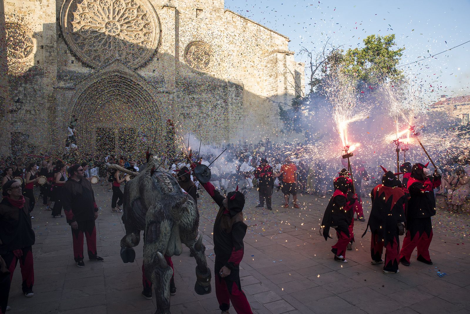 Esclat de Festa Major. FOTO: Bernat Millet (Tot Sant Cugat)
