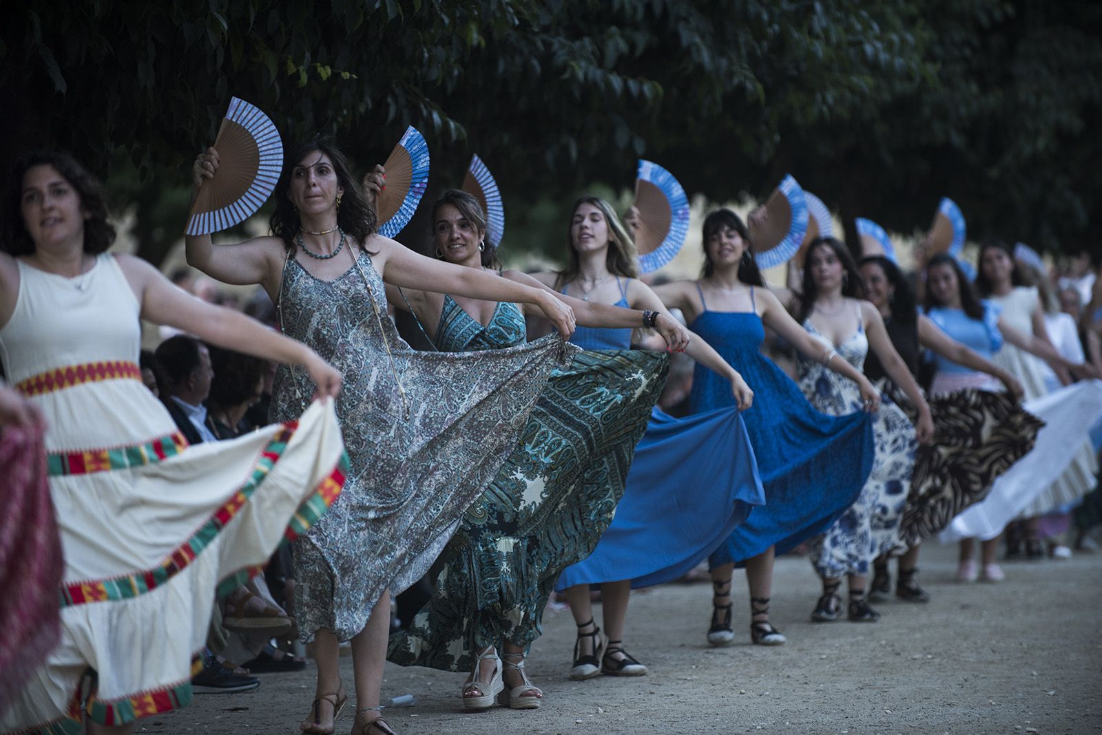 "Paga-li, Joan", ball del vano i el ram. FOTO: Bernat Millet. (Tot Sant Cugat)
