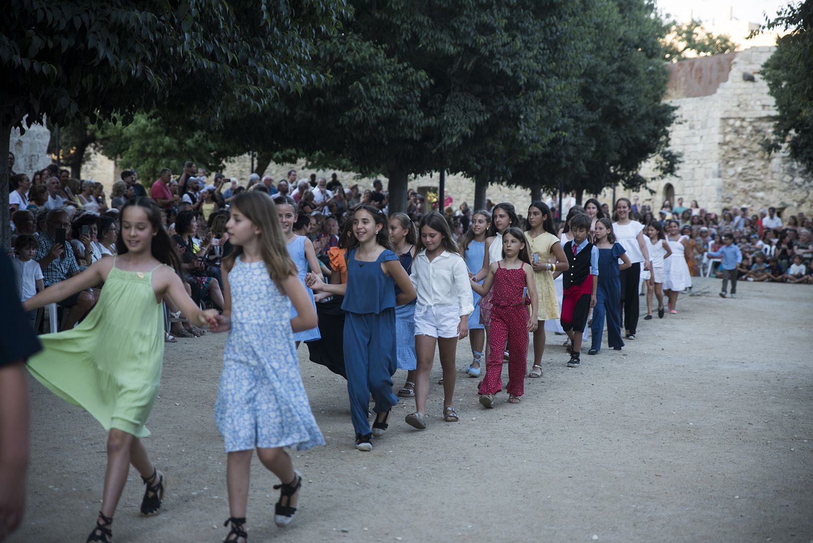 "Paga-li, Joan", ball del vano i el ram. FOTO: Bernat Millet. (Tot Sant Cugat)