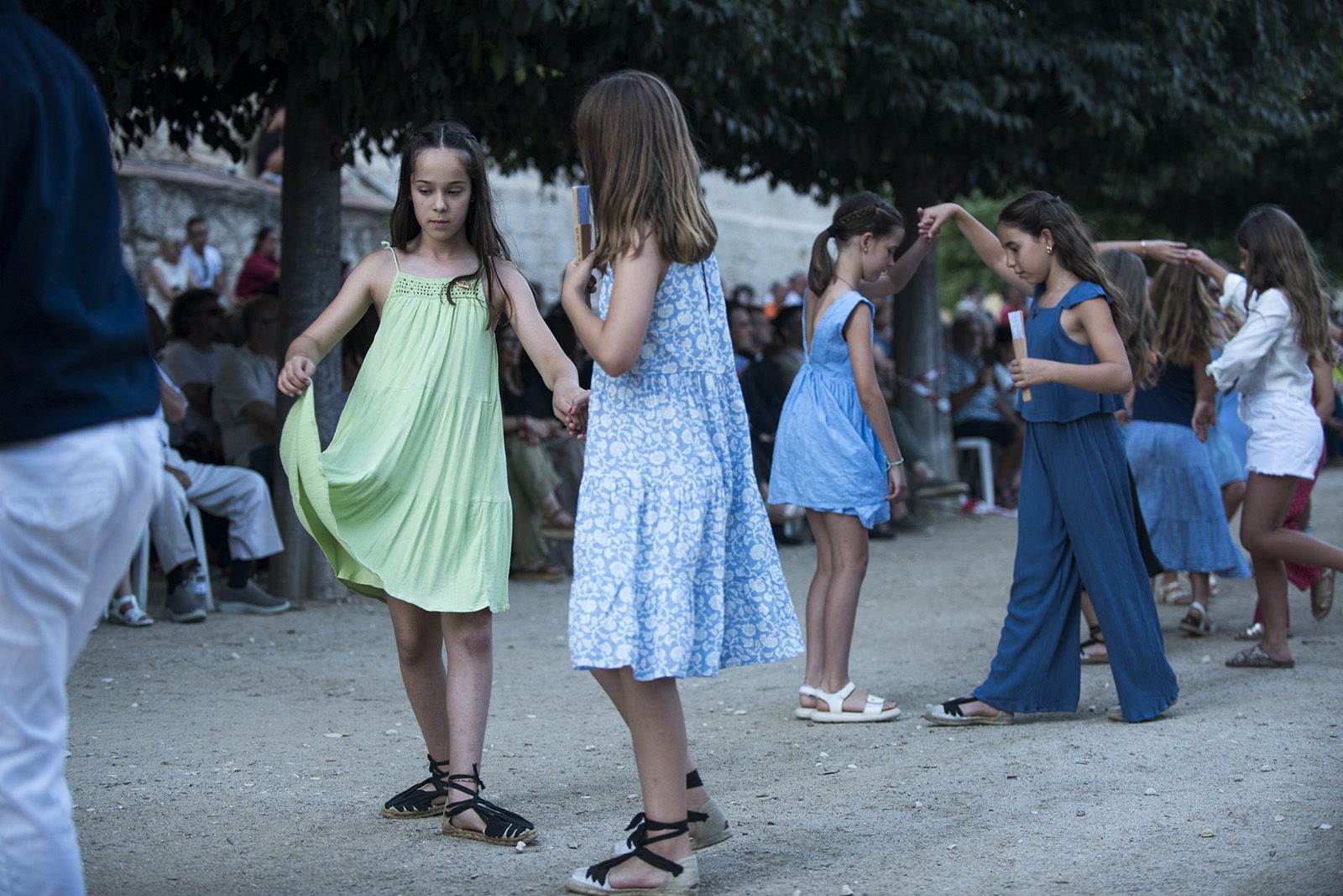 "Paga-li, Joan", ball del vano i el ram. FOTO: Bernat Millet. (Tot Sant Cugat)