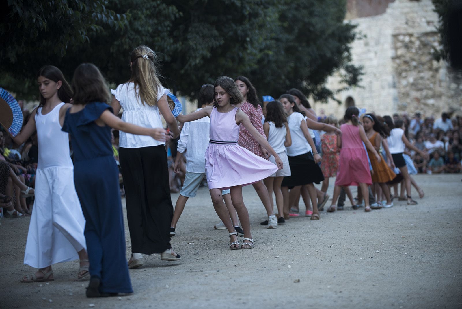 "Paga-li, Joan", ball del vano i el ram. FOTO: Bernat Millet. (Tot Sant Cugat)