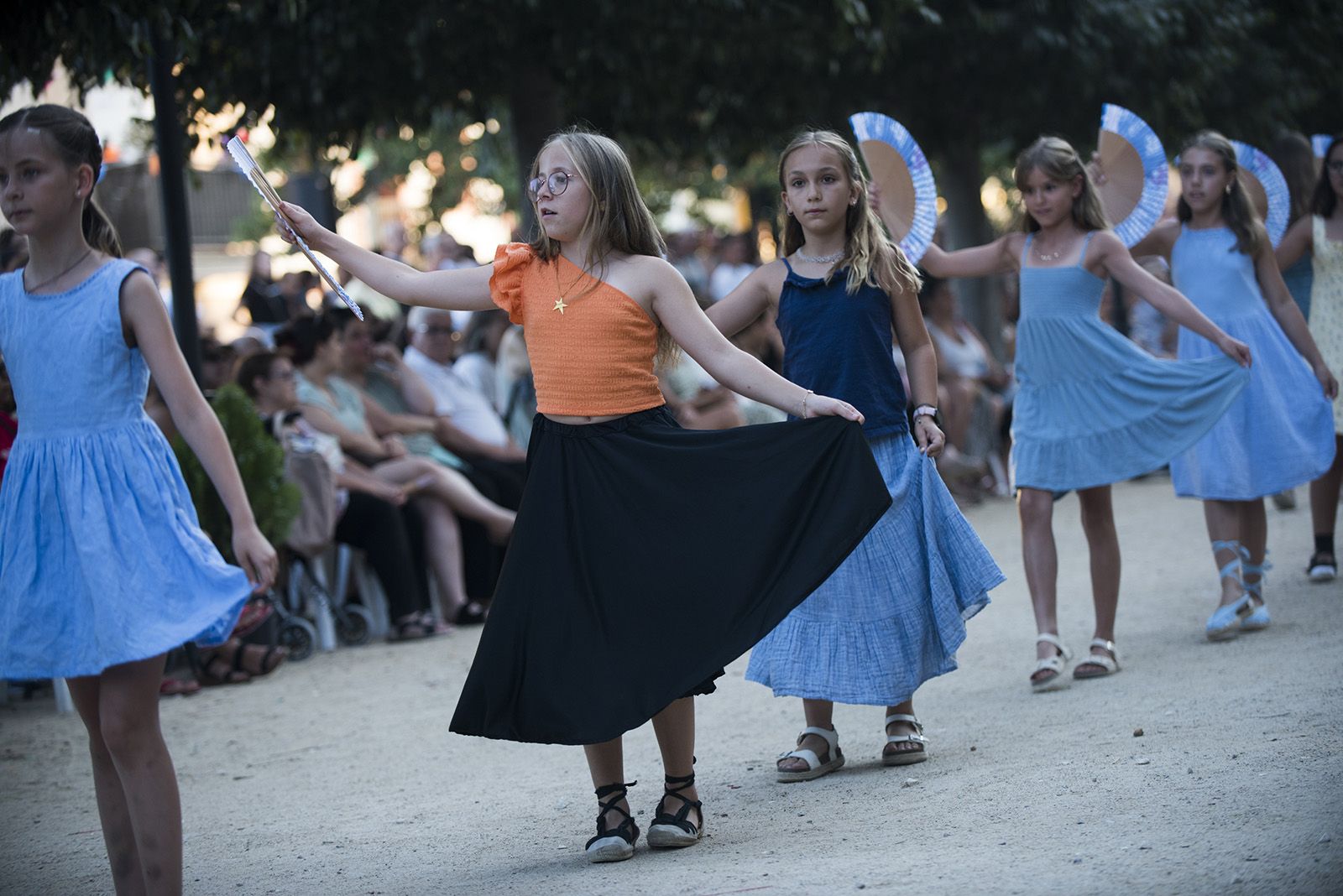 "Paga-li, Joan", ball del vano i el ram. FOTO: Bernat Millet. (Tot Sant Cugat)