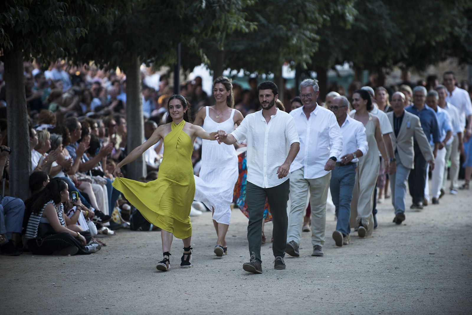 "Paga-li, Joan", ball del vano i el ram. FOTO: Bernat Millet. (Tot Sant Cugat)