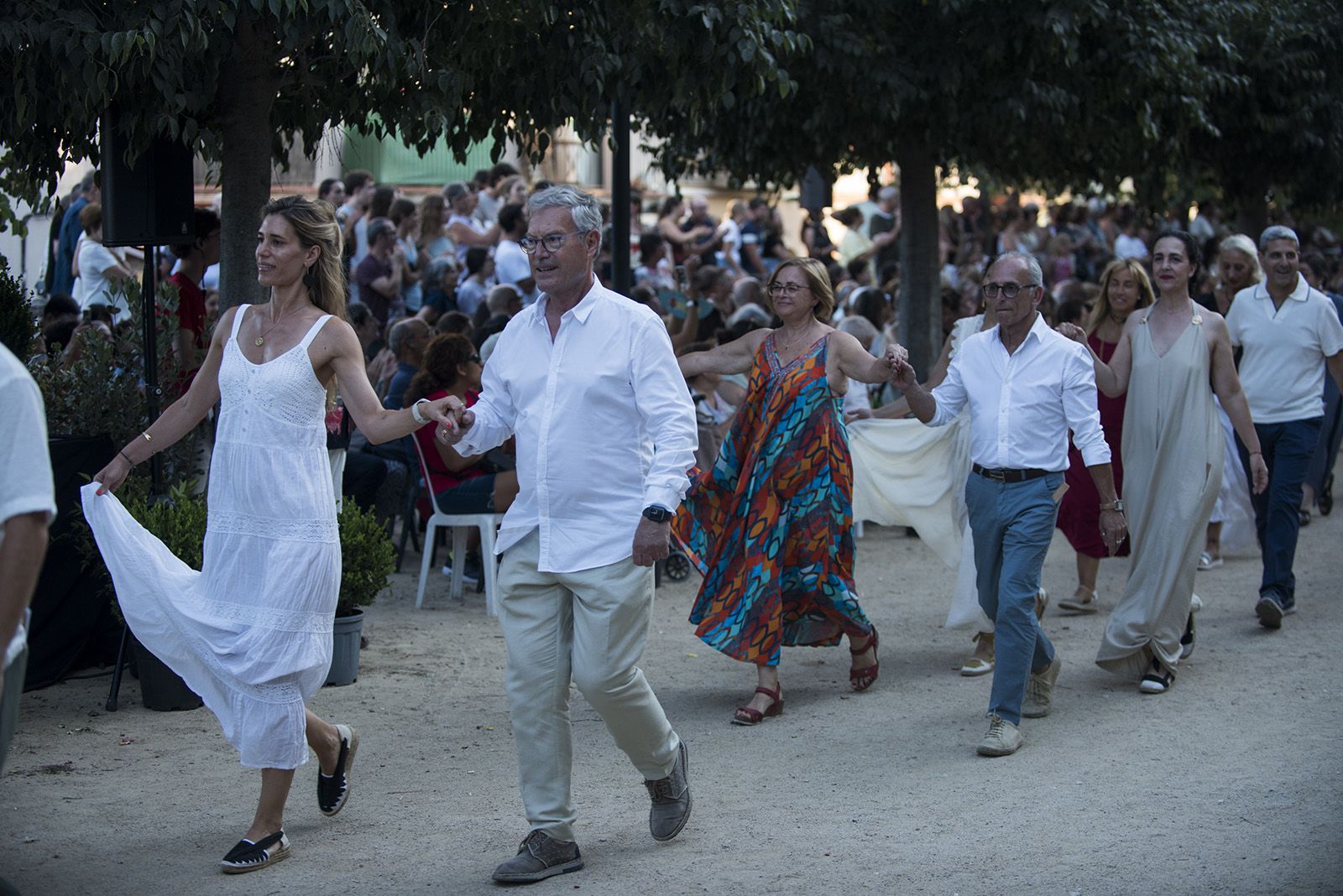 "Paga-li, Joan", ball del vano i el ram. FOTO: Bernat Millet. (Tot Sant Cugat)