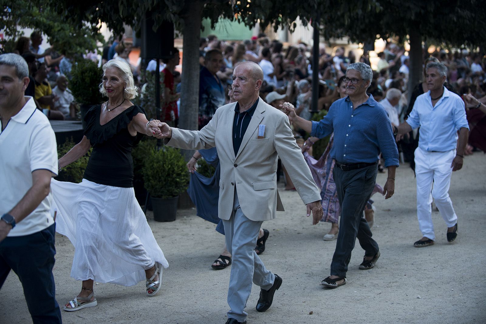 "Paga-li, Joan", ball del vano i el ram. FOTO: Bernat Millet. (Tot Sant Cugat)