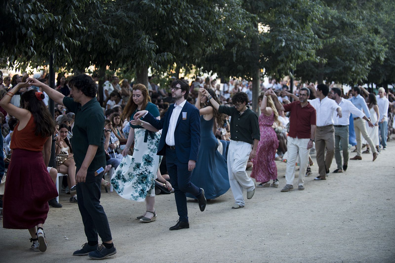 "Paga-li, Joan", ball del vano i el ram. FOTO: Bernat Millet. (Tot Sant Cugat)