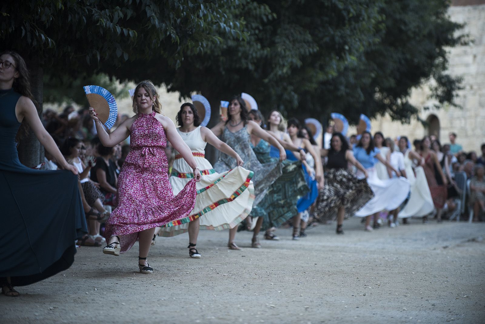 "Paga-li, Joan", ball del vano i el ram. FOTO: Bernat Millet. (Tot Sant Cugat)