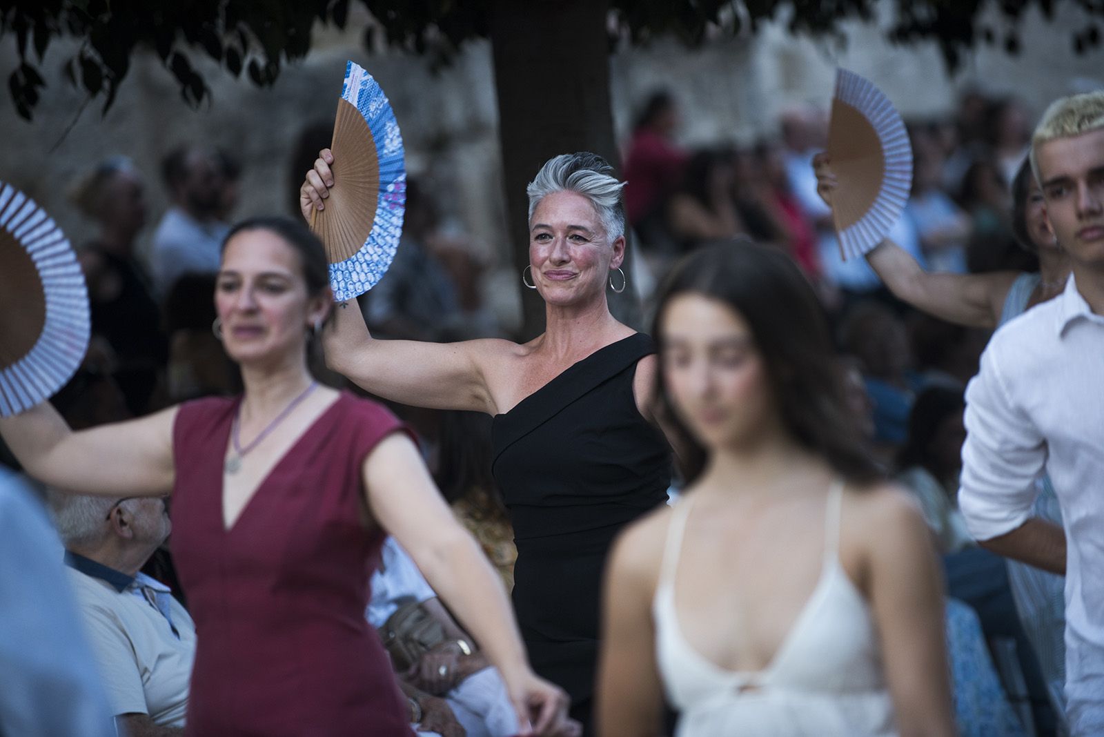 "Paga-li, Joan", ball del vano i el ram. FOTO: Bernat Millet. (Tot Sant Cugat)