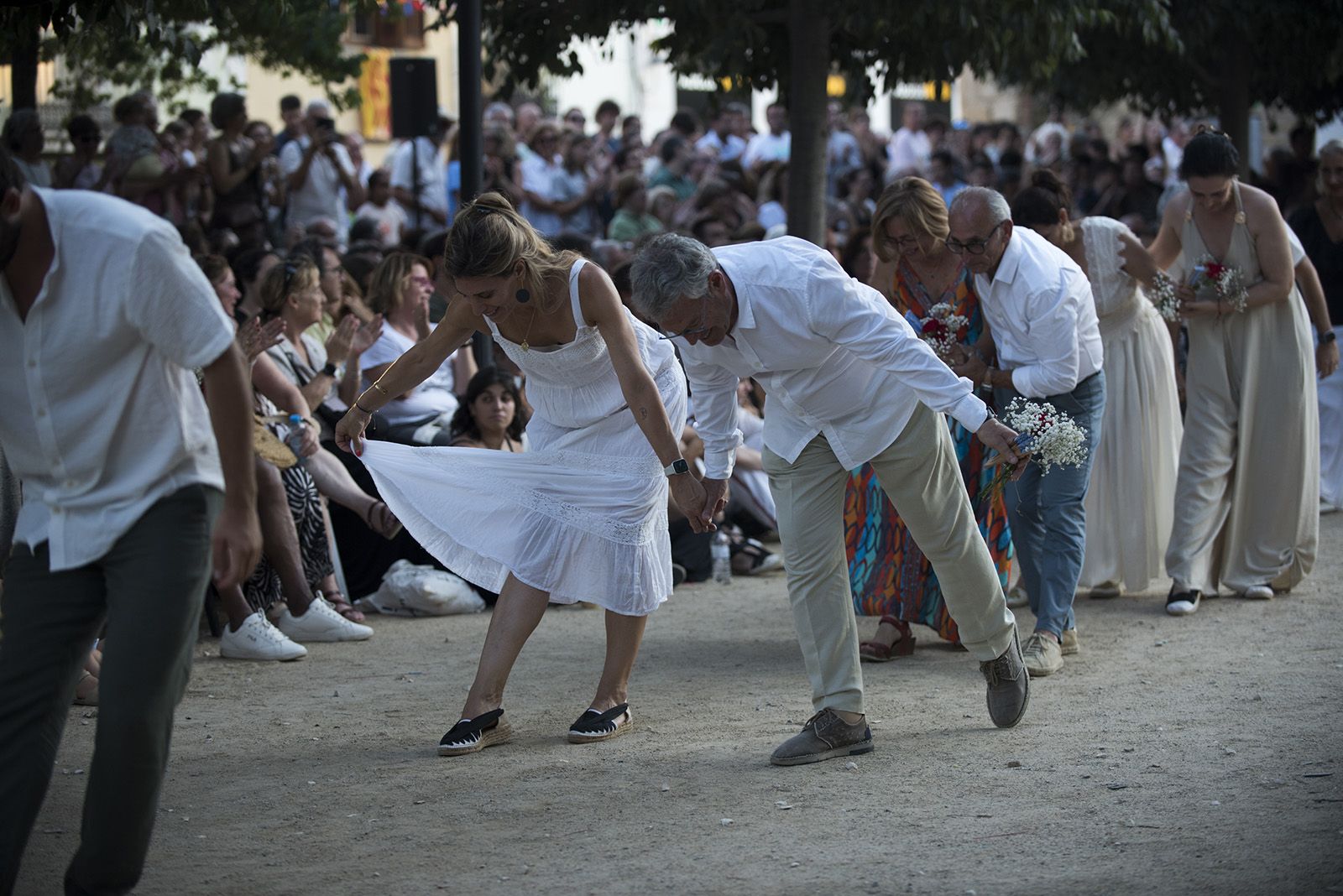 "Paga-li, Joan", ball del vano i el ram. FOTO: Bernat Millet. (Tot Sant Cugat)